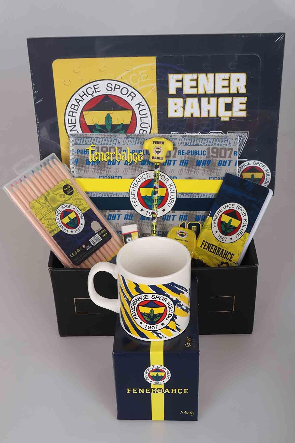 DEKOMUS İLE ÖZEL KUTULU FENERBAHÇE "FULL" KIRTASİYE SETİ