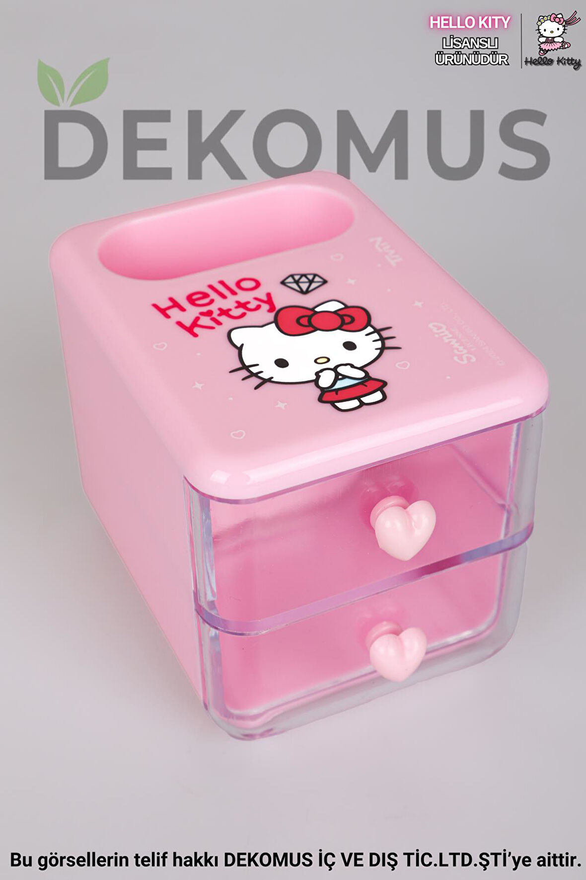 DEKOMUS İLE YENİ SEZON LİSANSLI HELLO KITTY MASA KALEMLİĞİ 