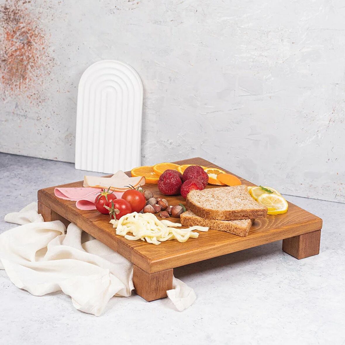 Justwood Tityos Küp Ayaklı 25x25 Cm Ahşap Kare Pasta Sunum Servis Tabağı