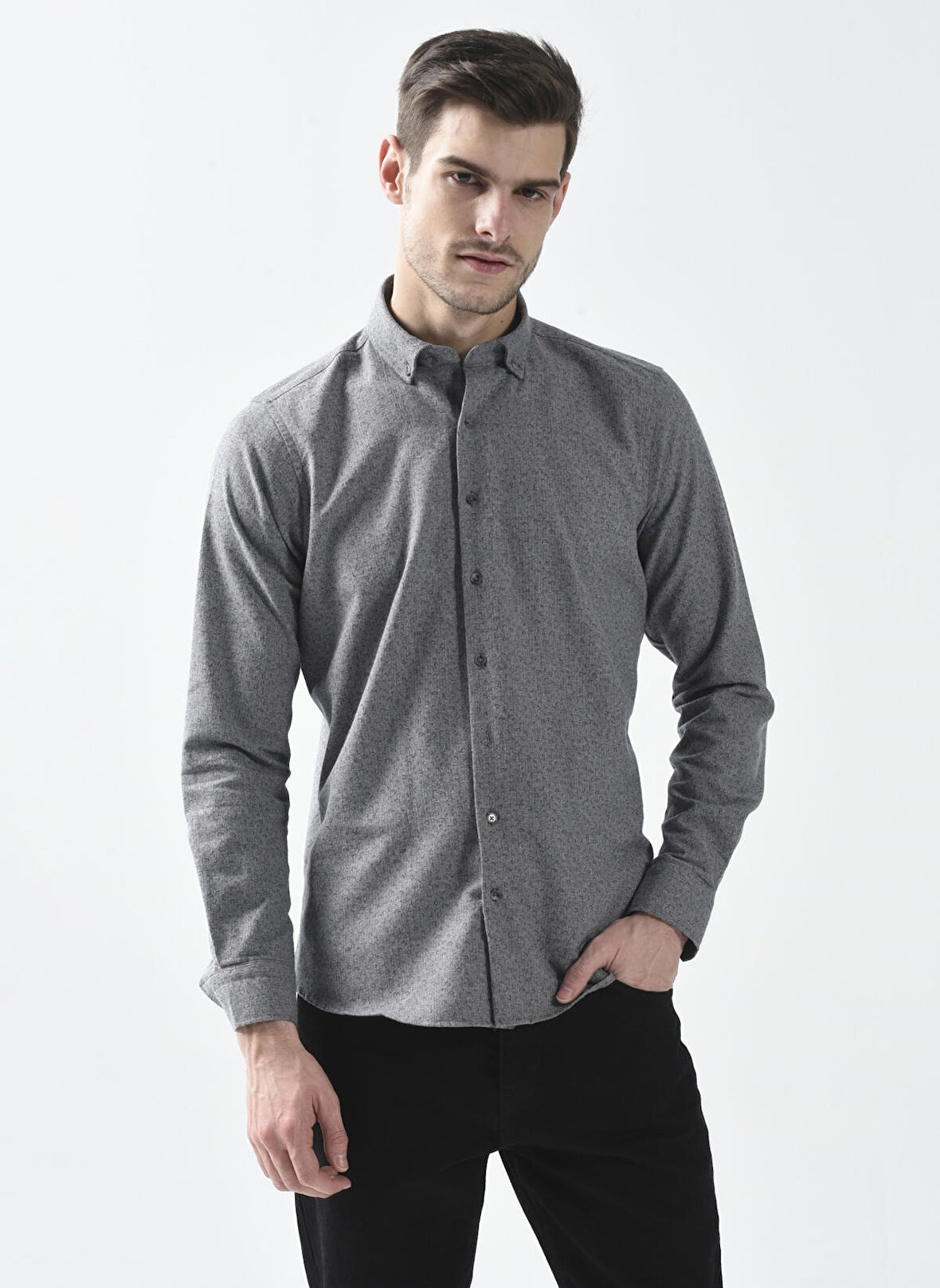Süvari Düğmeli Yaka Baskılı Koyu Gri Erkek Gömlek Gm2008100097