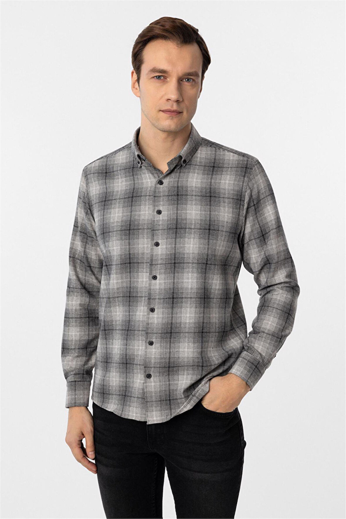 Siyah Slim Fit Düz Düğmeli Yaka Gömlek