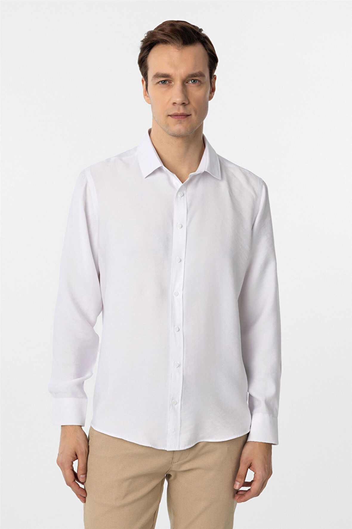 Beyaz Slim Fit Düz Klasik Yaka Gömlek