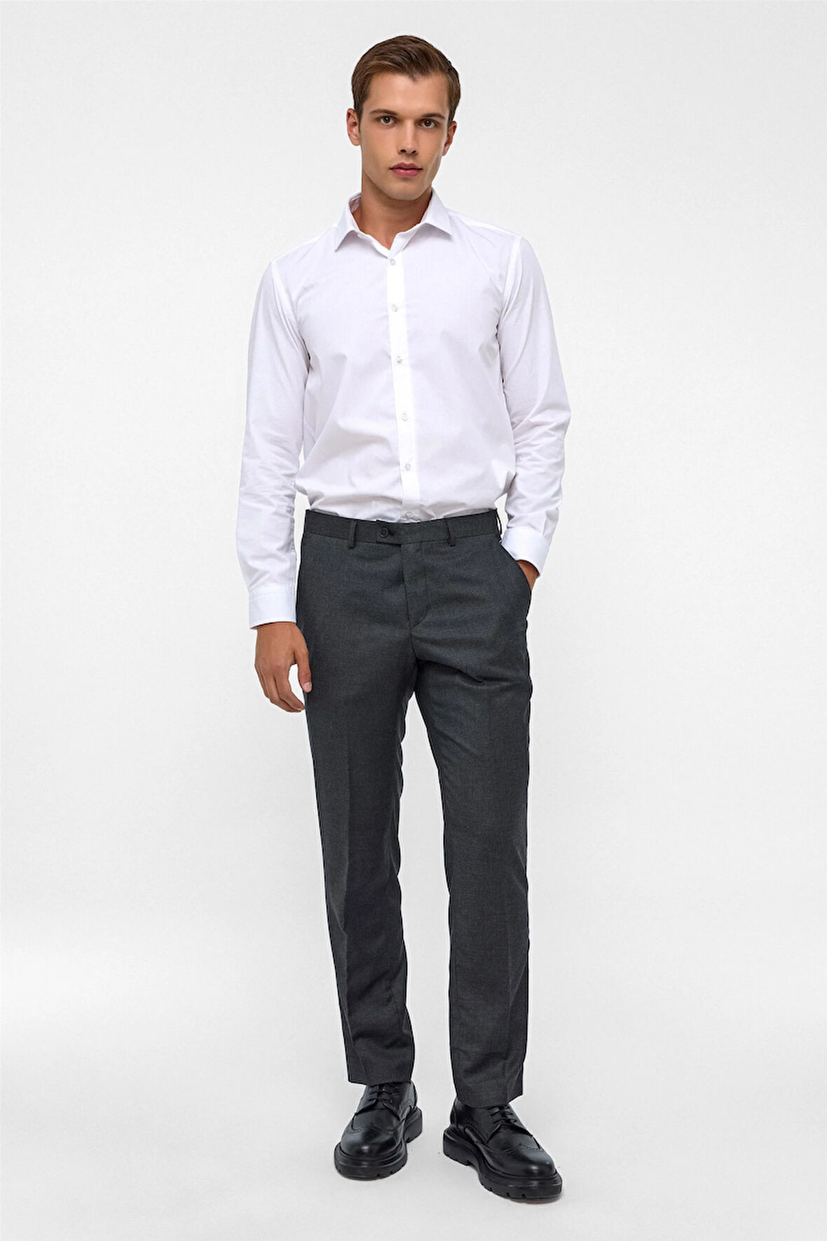 Siyah Regular Armürlü Pantolon