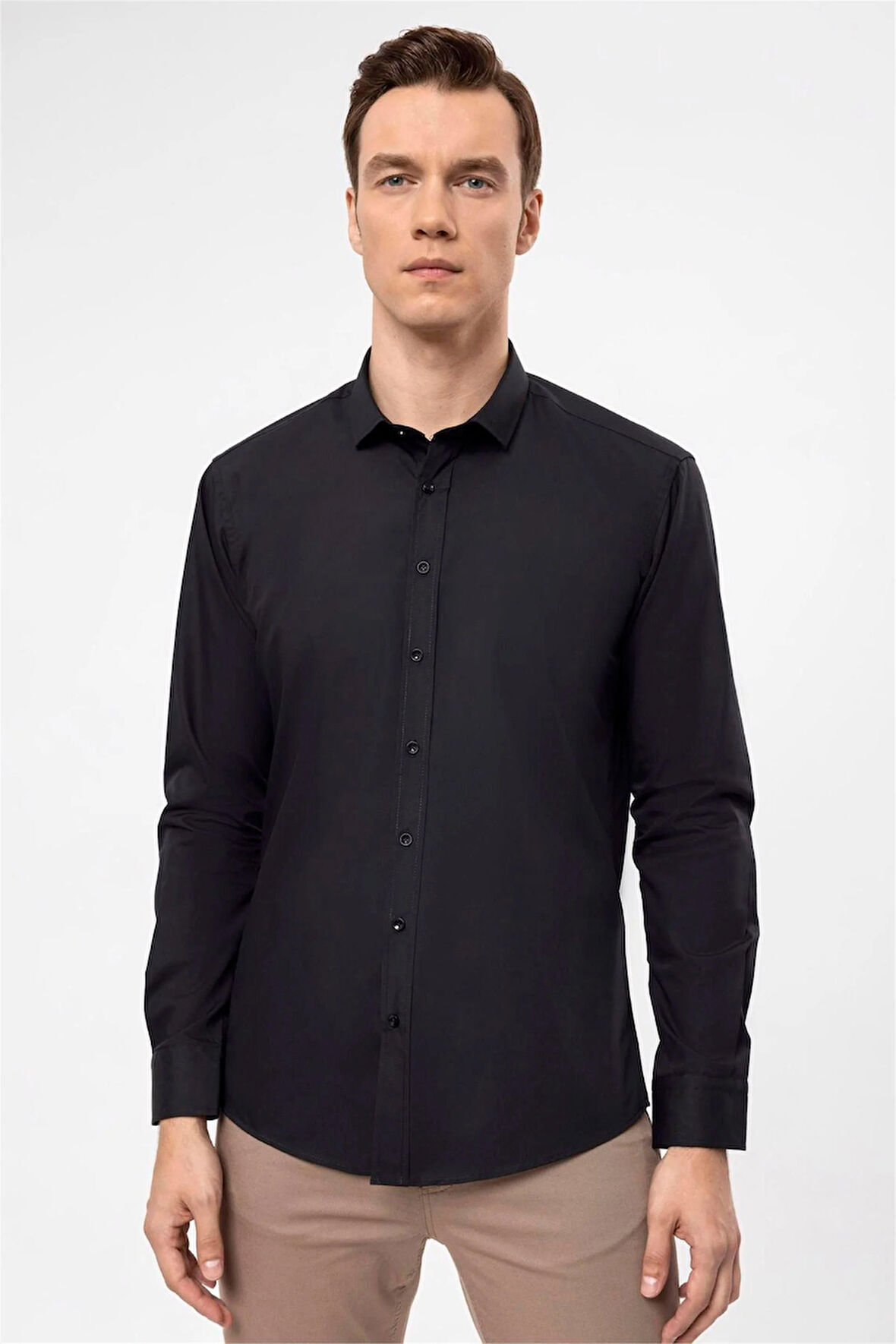 Siyah Slim Düz Klasik Yaka Gömlek