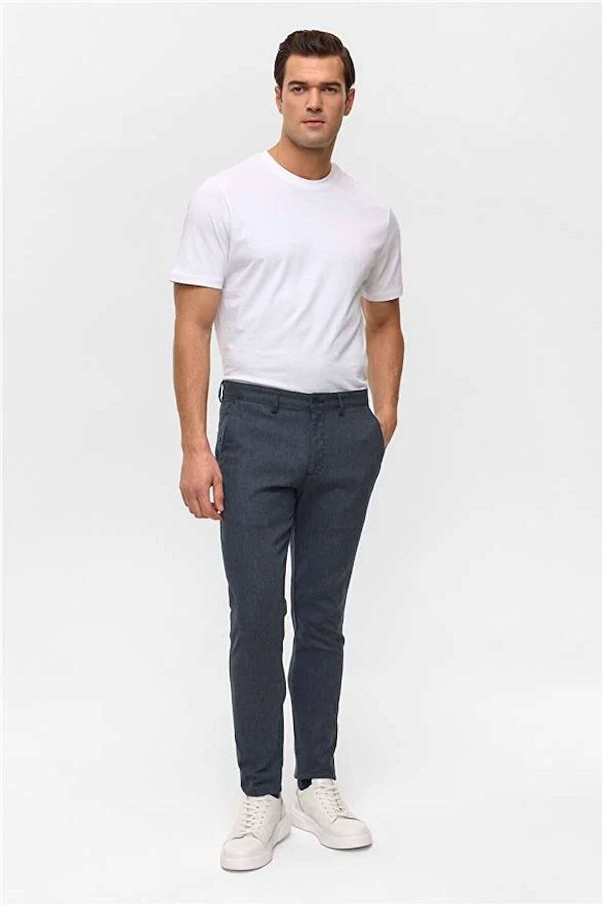  Slim Armürlü Pantolon