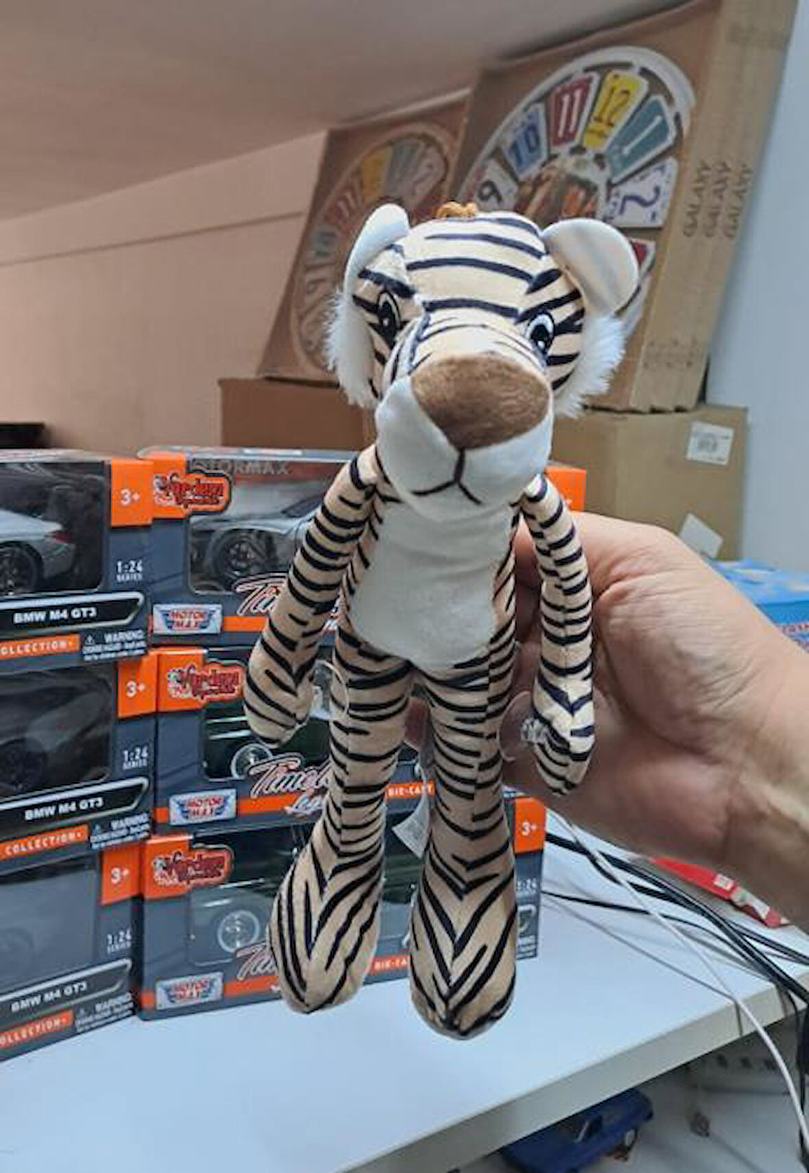 30 cm Asılabilir Elleri Vantuzlu Oyuncak Peluş Panter