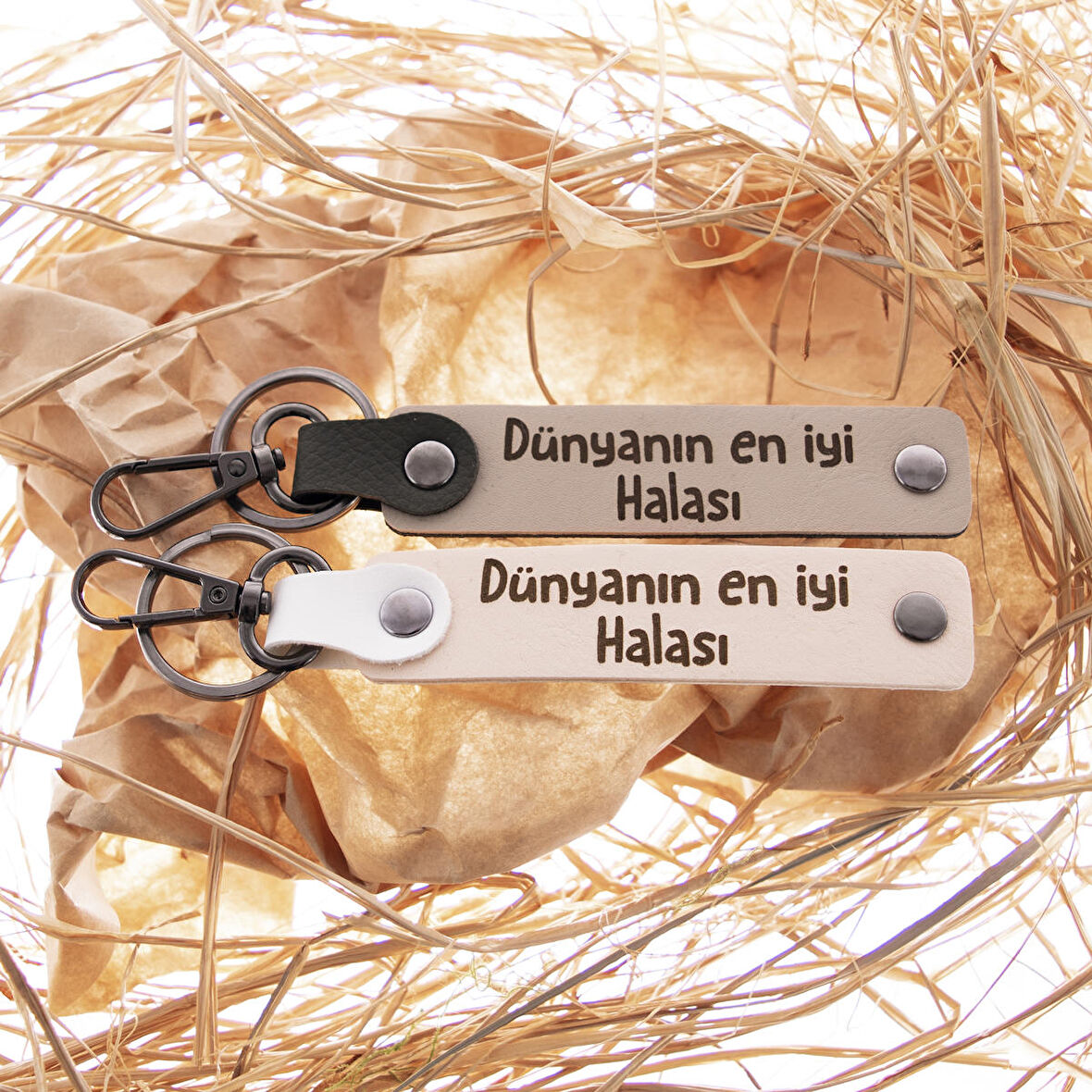 Dünyanın En İyi Halası Yazılı Kancalı İkili Deri Anahtarlık Seti, Halanıza Özel Bir Hediye