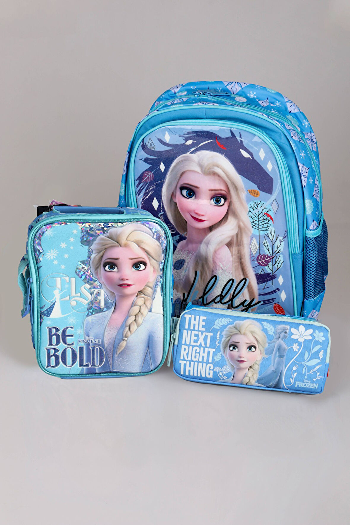 DEKOMUS LİSANSLI "MAVİ KARLAR ÜLKESİ ELSA KOLEKSİYONU" OKUL ÇANTASI,BESLENME ÇANTASI VE KALEM ÇANTASI 3'LÜSÜ 