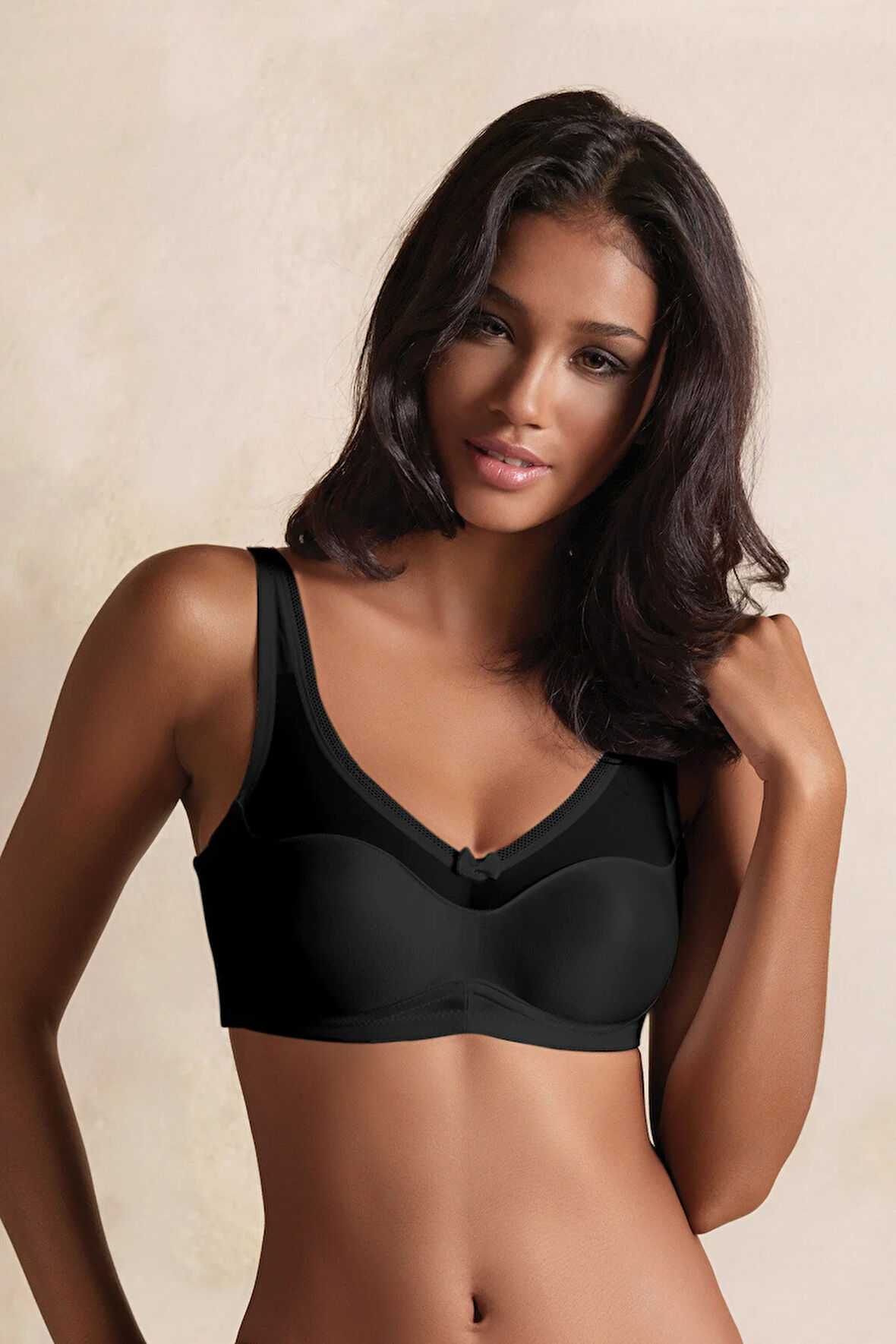 Desteksiz Toparlayıcı Sütyen