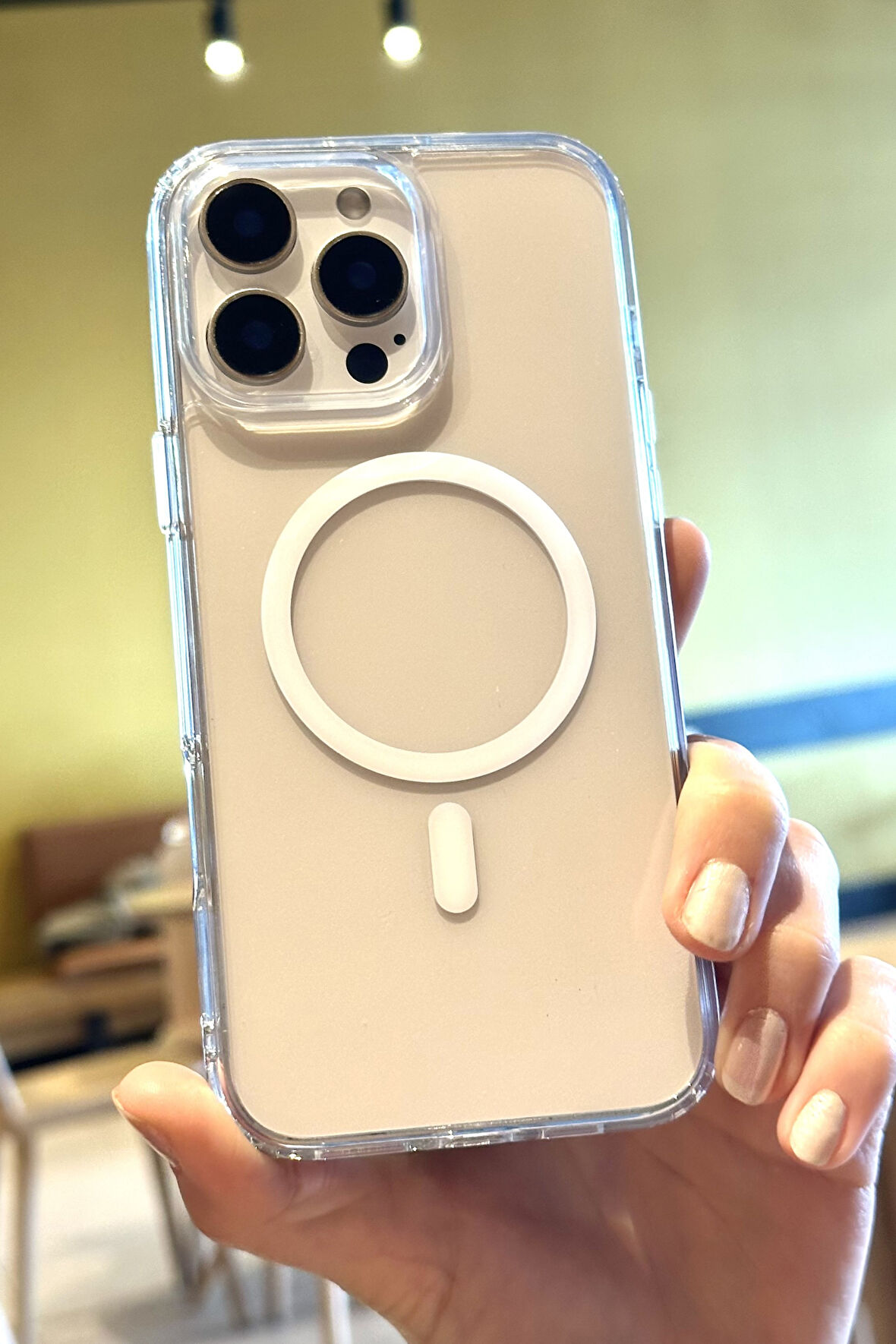 iPhone 16 Pro Max Uyumlu Şeffaf Kılıf Magsafe Özellikli Hybrid Kristal Kapak