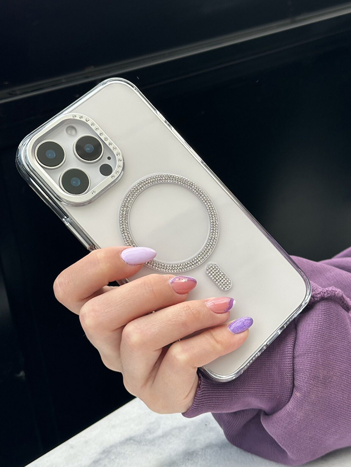 iPhone 16 Pro Max Uyumlu Sararmaz Sert Mika MagSafe Pırlanta Taşlı Şeffaf Kılıf