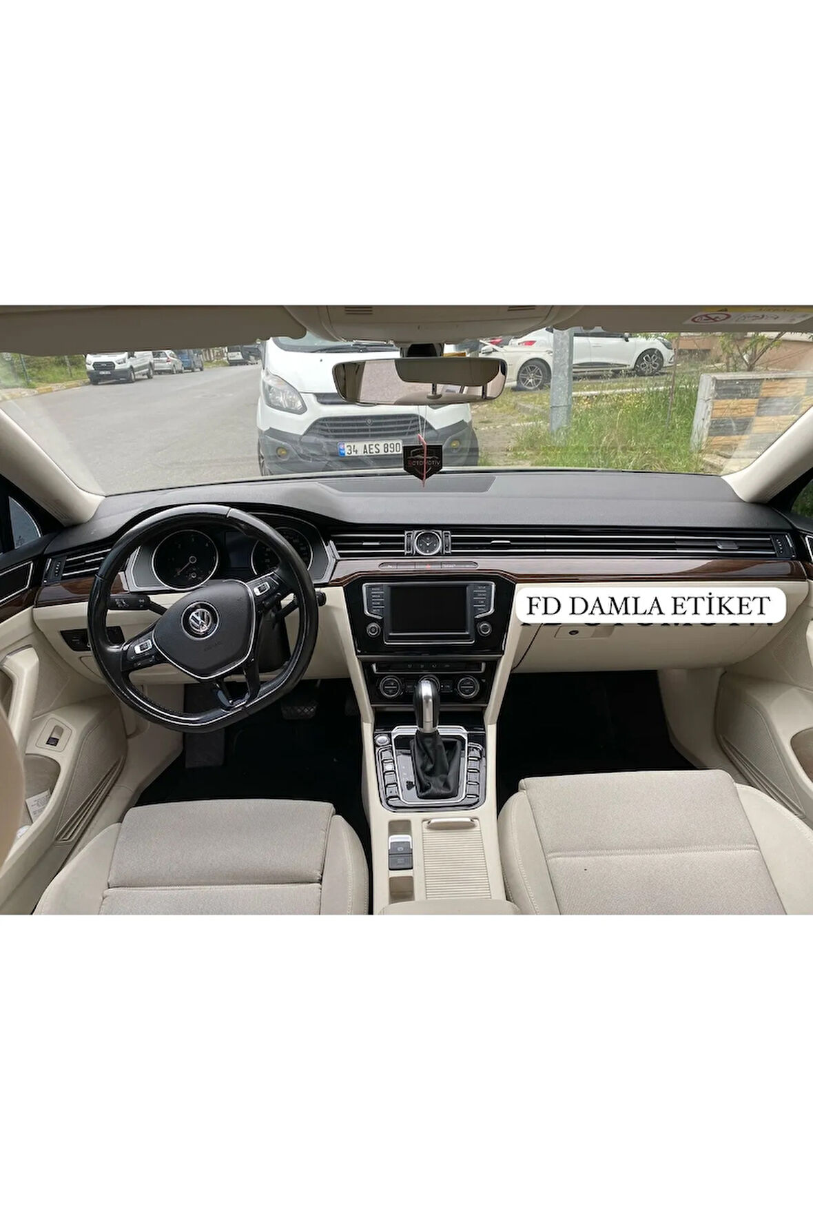 Volkswagen Passat B8 Maun Kaplama  Konsol Piano Black , Trimler Koyu Meşe Özel Desen Özel Dizayn