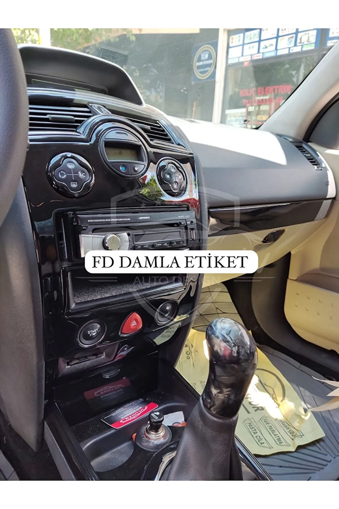 Renault Megane 2 Süper Set  Torpido, Konsol, Trim, Göğüs Kaplama  Set Piano Black Renk Özel Dizayn