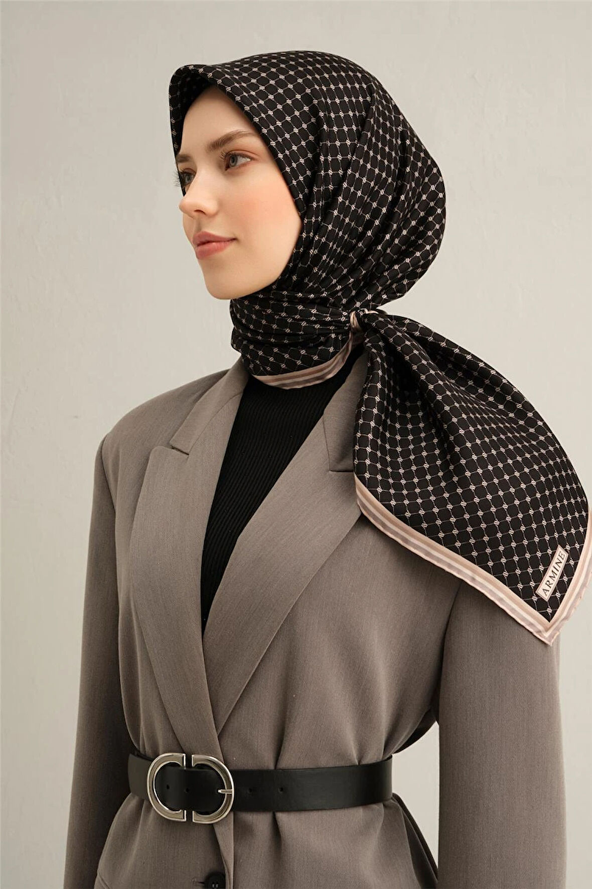 2025  İLKBAHAR - YAZ - DJ SAF İPEK EŞARP  ( SURA)-9345D01