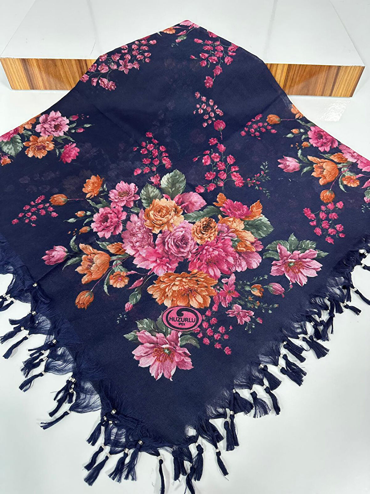 Sökme Boncuklu Pamuk Yazma - 05650