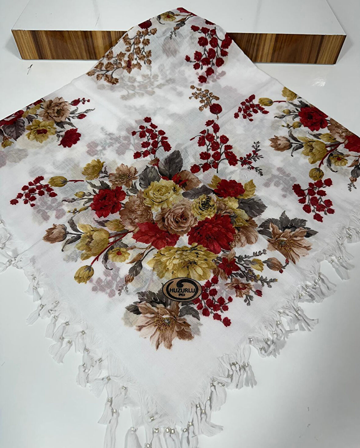 Sökme Boncuklu Pamuk Yazma - 05651