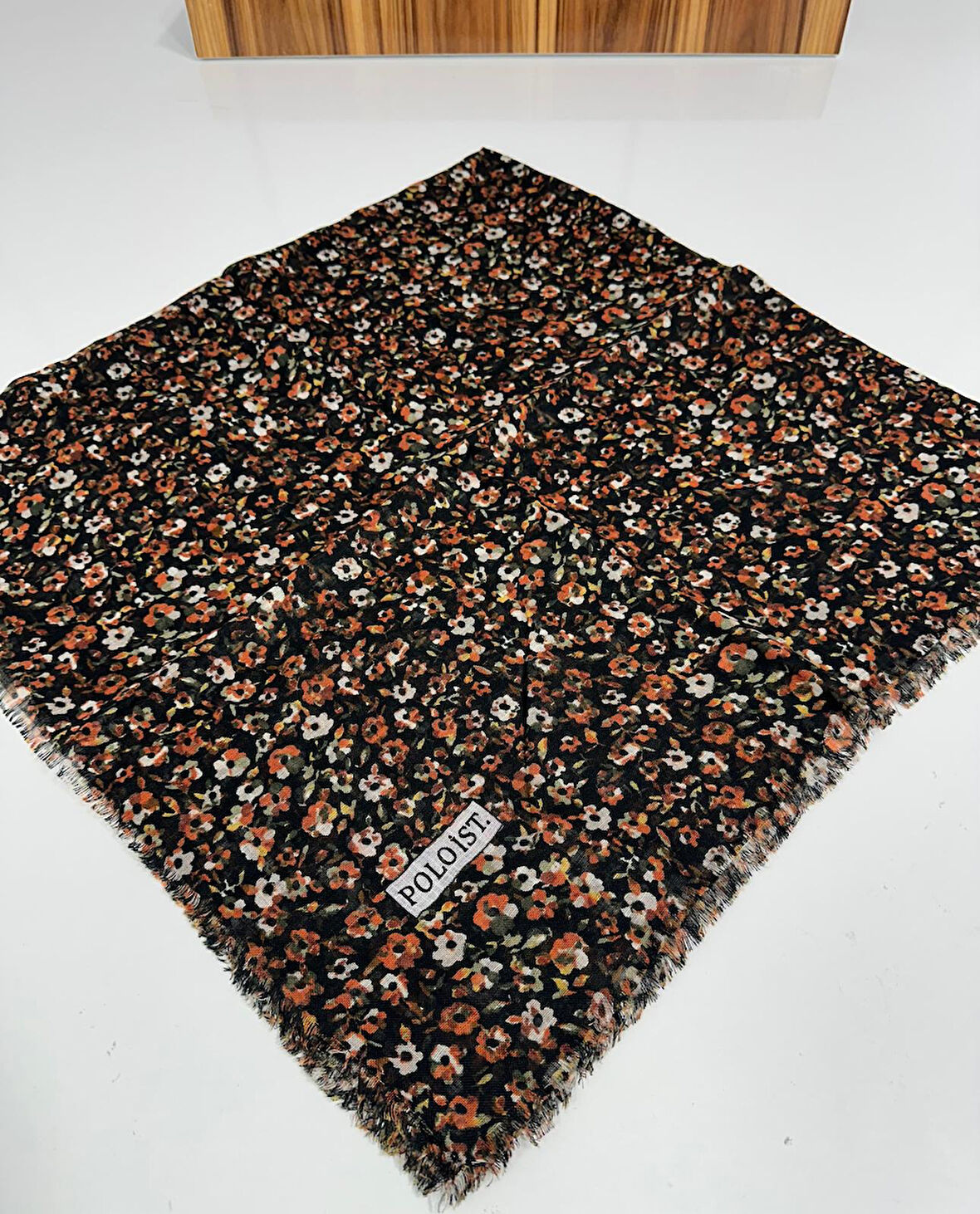 Desenli Flamalı Keten Eşarp- 05652