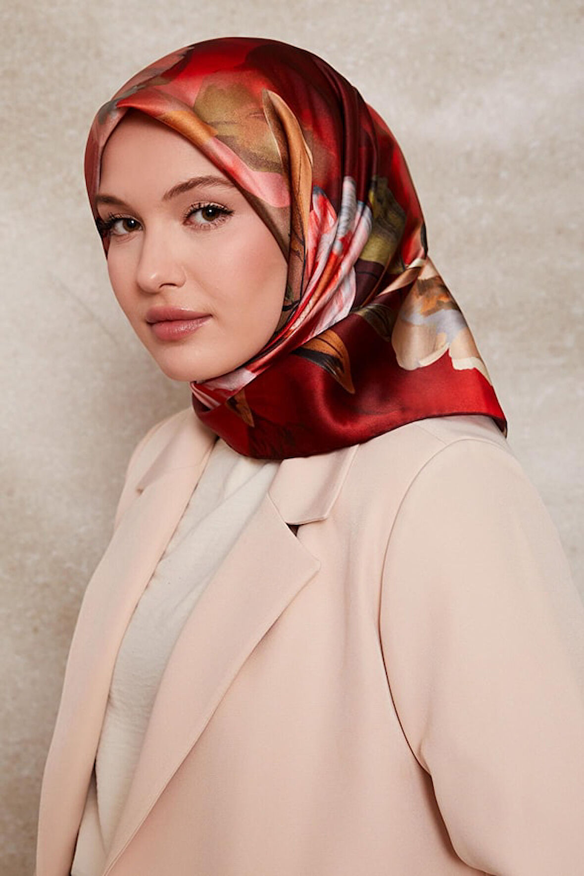 Çiçek Desen Sura İpek Eşarp-0930