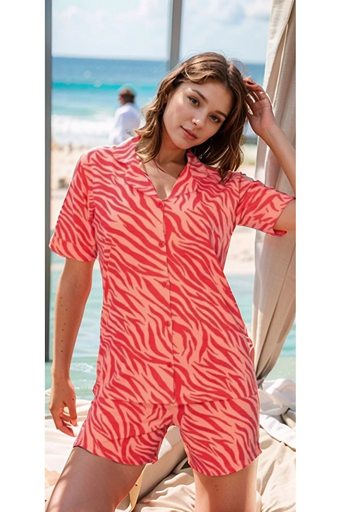 Kadın Ev Giyim Kırmızı Desenli Kısa Kollu & Şort 2 Parça Pijama Takımı LA.L01.I1.SS002