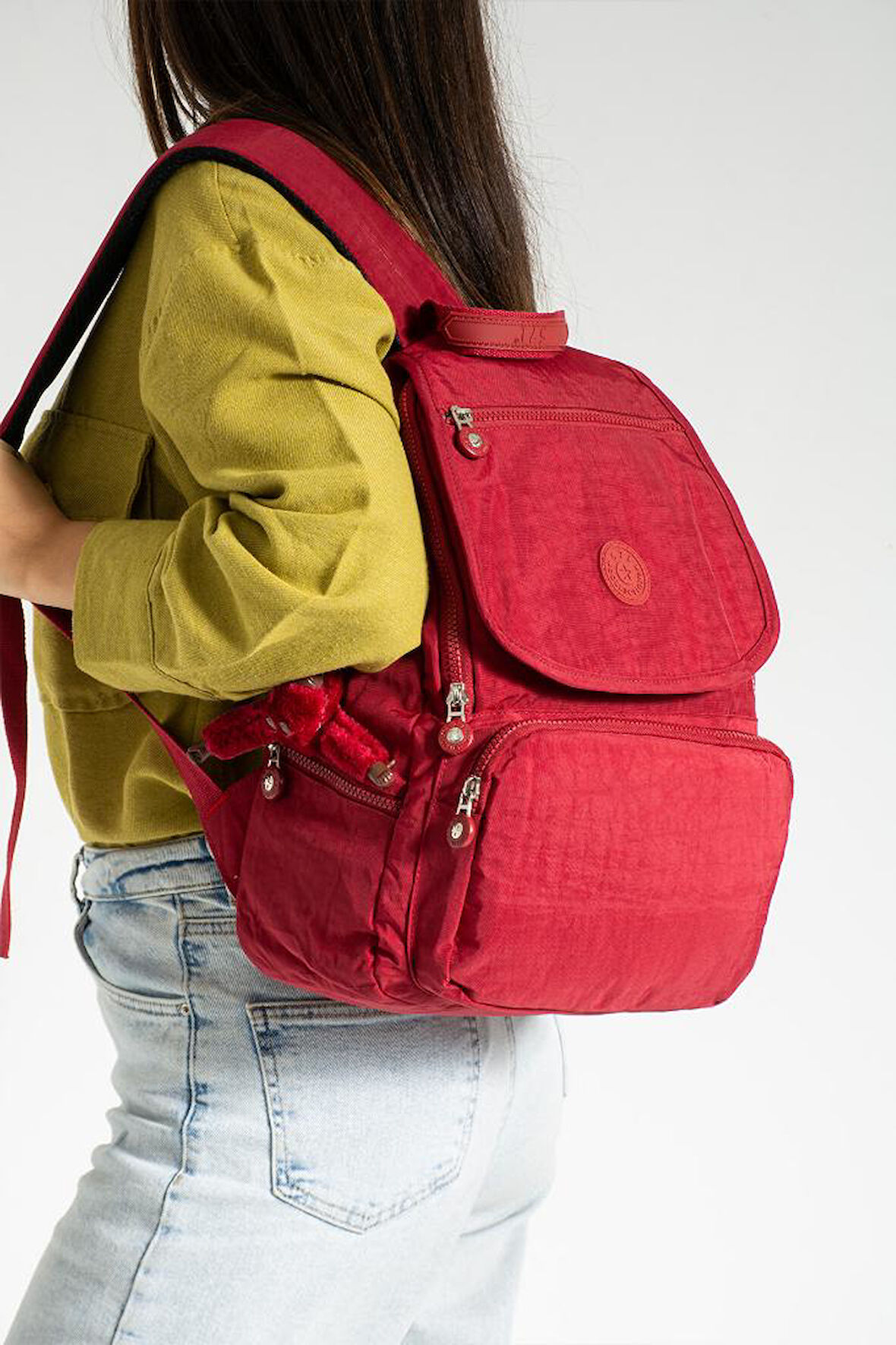 Kadın Günlük Sırt Çantası Önde Sırt Çantası Kapaklı Model 37*27 Cm 
