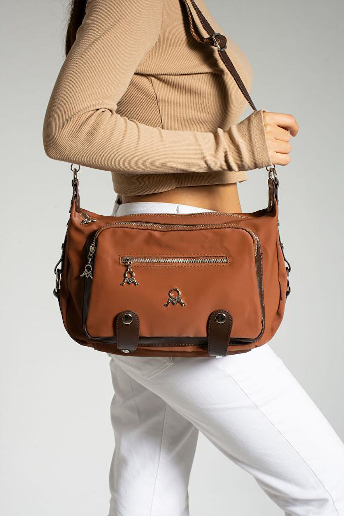 Kadın Postacı Çanta Çapraz Askılı Suni Deri Omuz Çantası 32*22 Cm Vegan Deri Mega Çanta