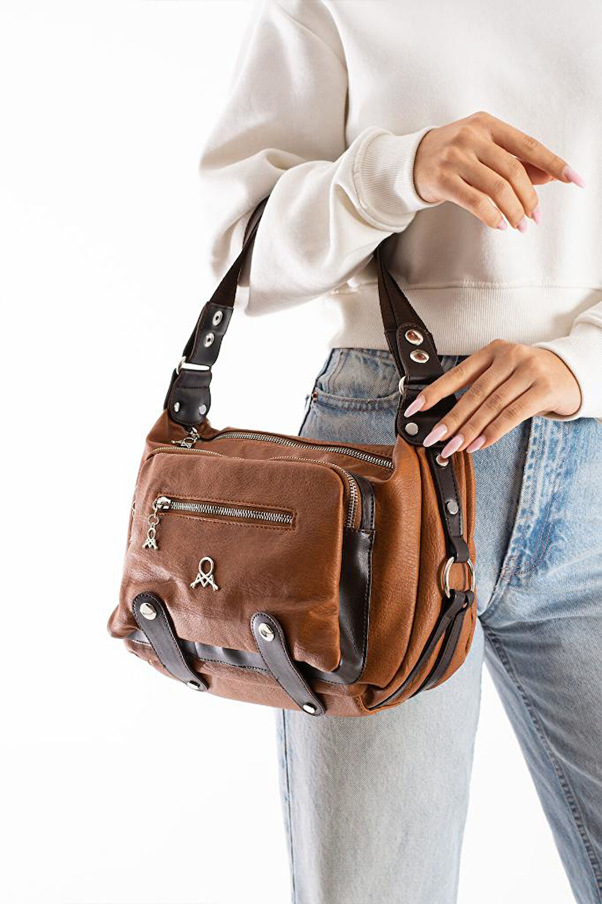 Kadın Postacı Çanta Çapraz Askılı Vegan Deri Omuz Çantası 32*22 Cm Suni Deri Mega Bag