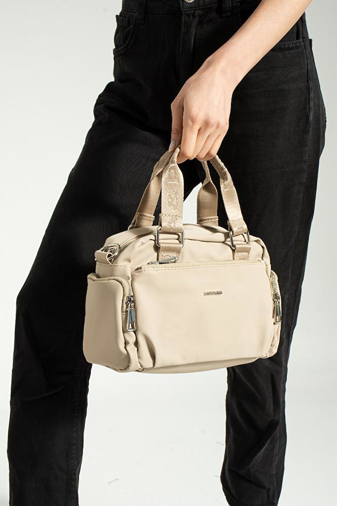 Kadın Omuz Çantası 32*22 Cm Çapraz Askılı Postacı Çanta Mega Bag Saten Kumaş Kol Çantası