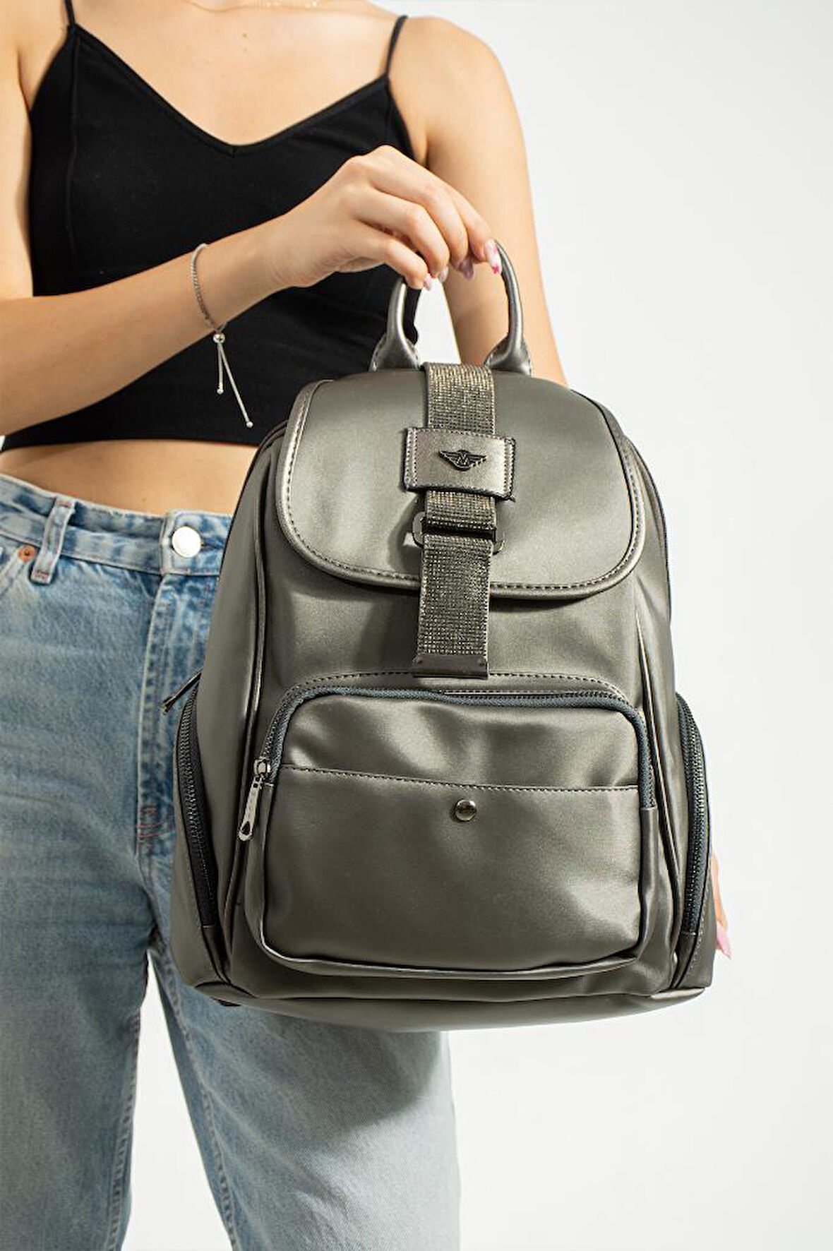 Saten Kumaş Kadın Sırt Çantası 33*23 Cm Yağmur İtici Kumaş Mega Bag Kapaklı Taşlı Model