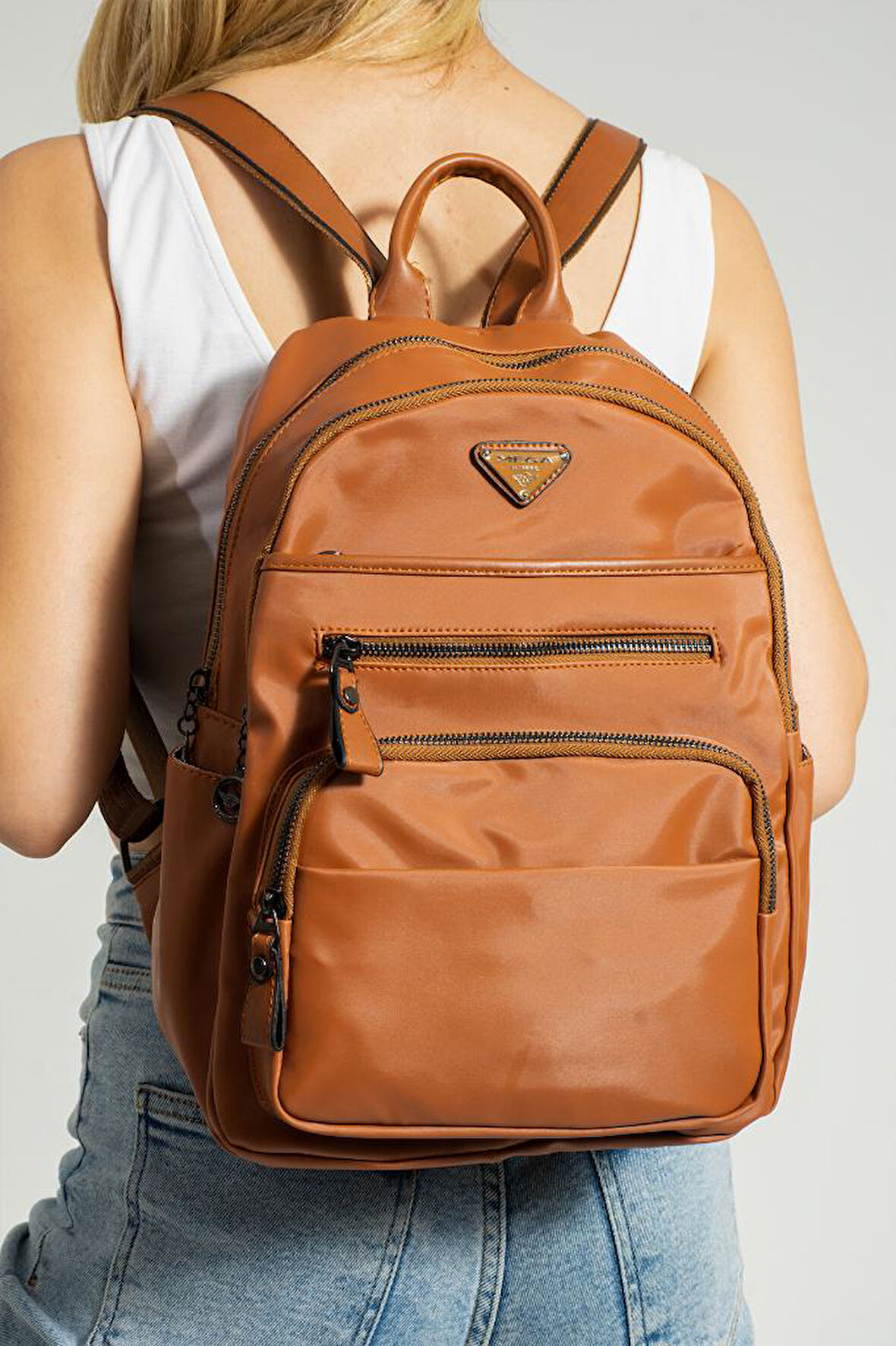 Saten Kumaş Kadın Sırt Çantası 35*25 Cm Yağmur İtici Kumaş Mega Bag Günlük Kullanıma Uygun