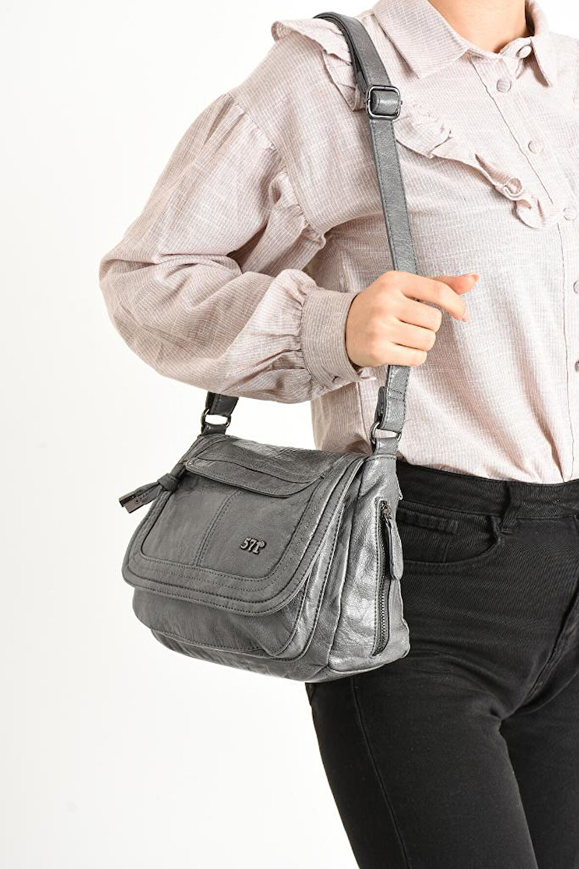 Y.S.Deri Kadın Çapraz Askılı Postacı Çanta Vegan Omuz Çantası 22*15 Cm Suni Deri Kapaklı Model