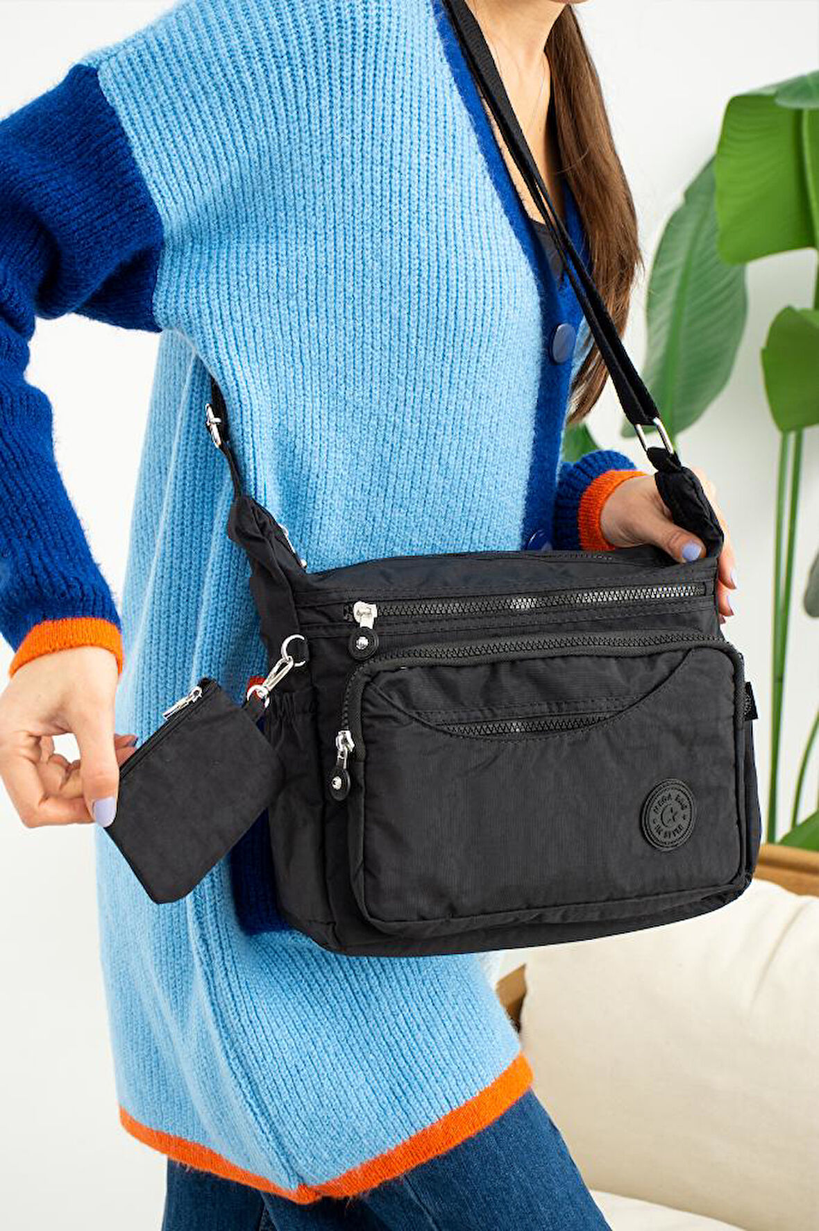 Klinkır Kadın Postacı Çanta Çok Cepli 30*20 Cm Su İtici Kumaş Kadın Çapraz Askılı Omuz Çantası