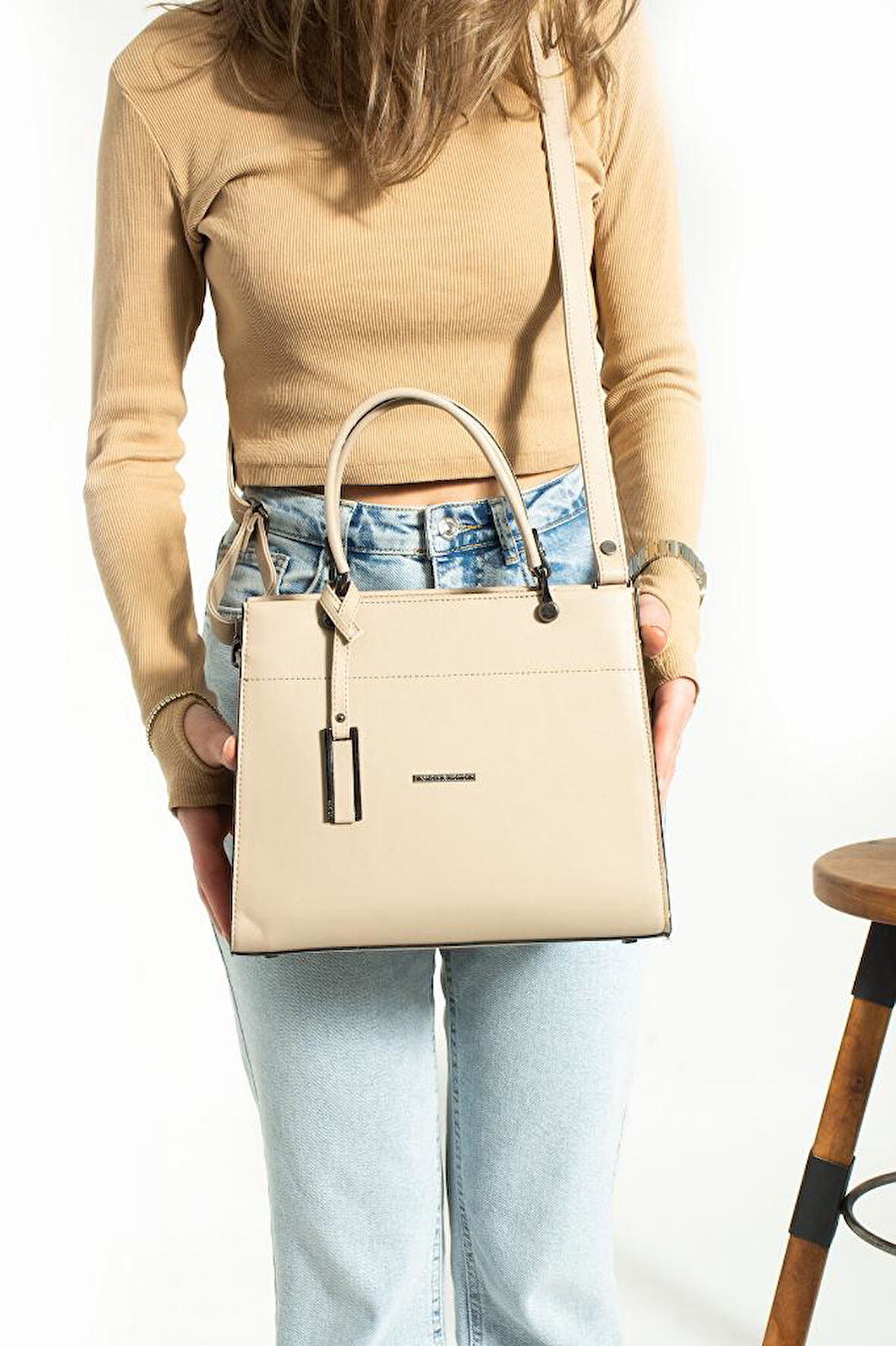  Business Kol Çantası Kadın Omuz Çantası 30*25 Cm Kutu Model Çapraz Askılı Postacı Çanta Mega Çanta