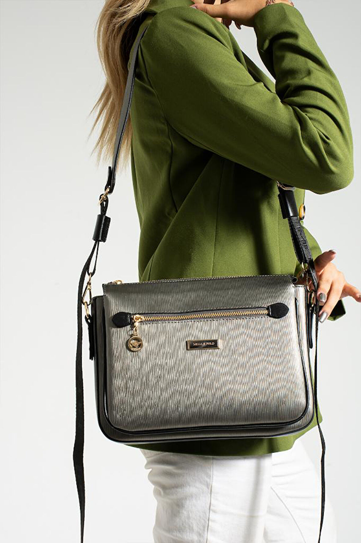 Kadın Postacı Çanta 27*20 Cm Çapraz Askılı Omuz Çantası Suni Deri Ayarlanabilir Askı