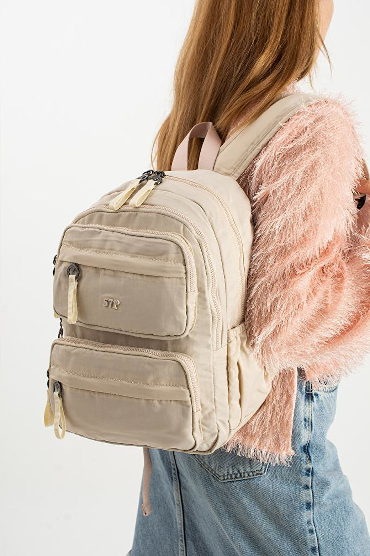 Kadın Sırt Çantası Ultra Hafif Poliamid Kumaş Su Geçirmez Çok Cepli Günlük Sırt Çantası 35*25 Cm 