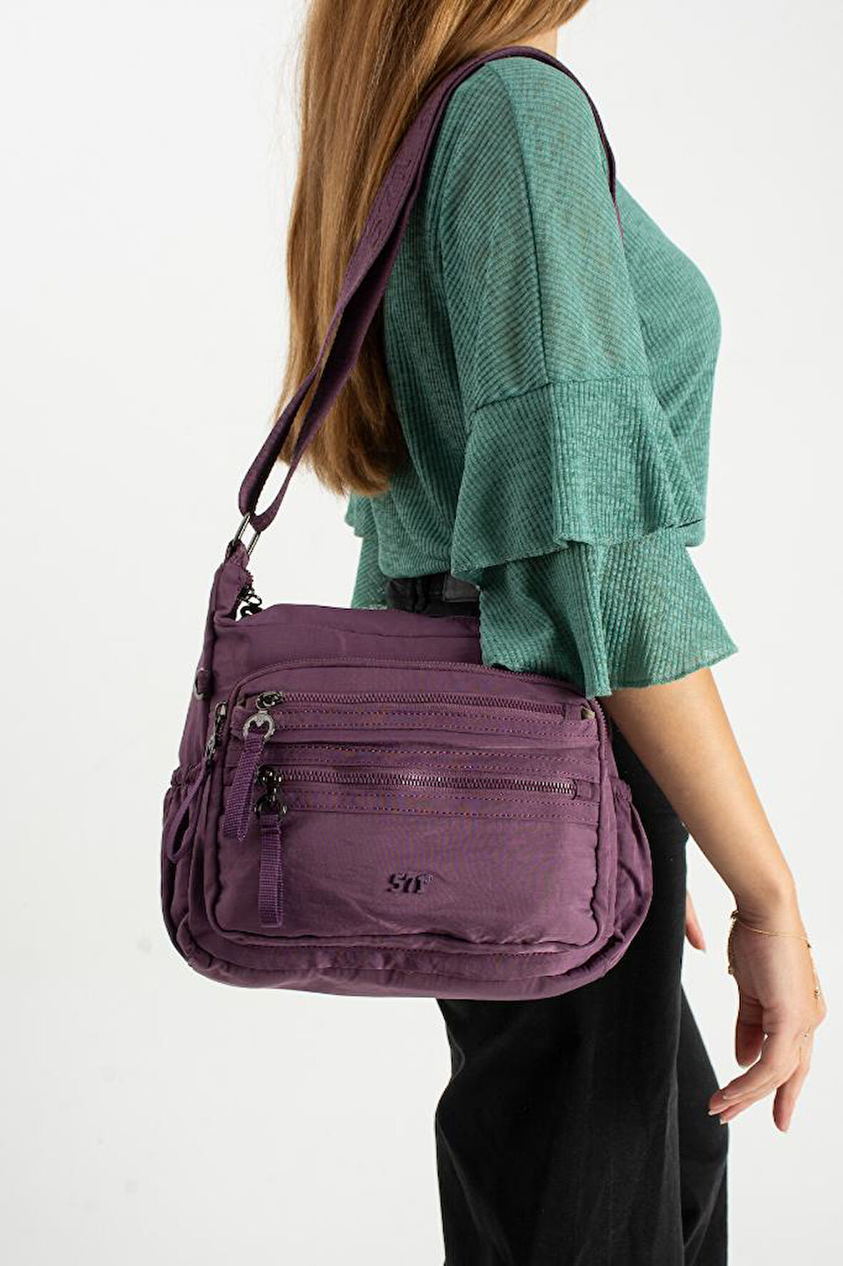 Kadın Postacı Çanta 26*21 Cm Hafif Poliamid Su İtici Yumuşak Kumaş Çapraz Askılı Omuz Çantası