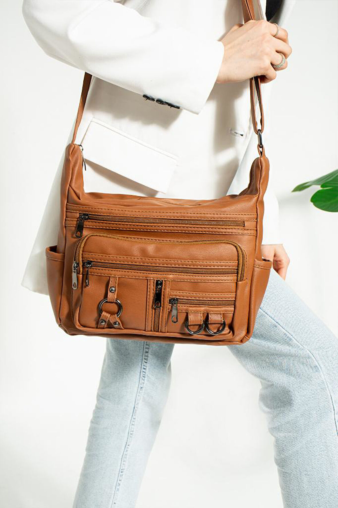 Y.S.Deri Kadın Postacı Çanta Çok Cepli 30*20 Cm Vegan Deri kadin Çapraz Askılı Omuz Çantası