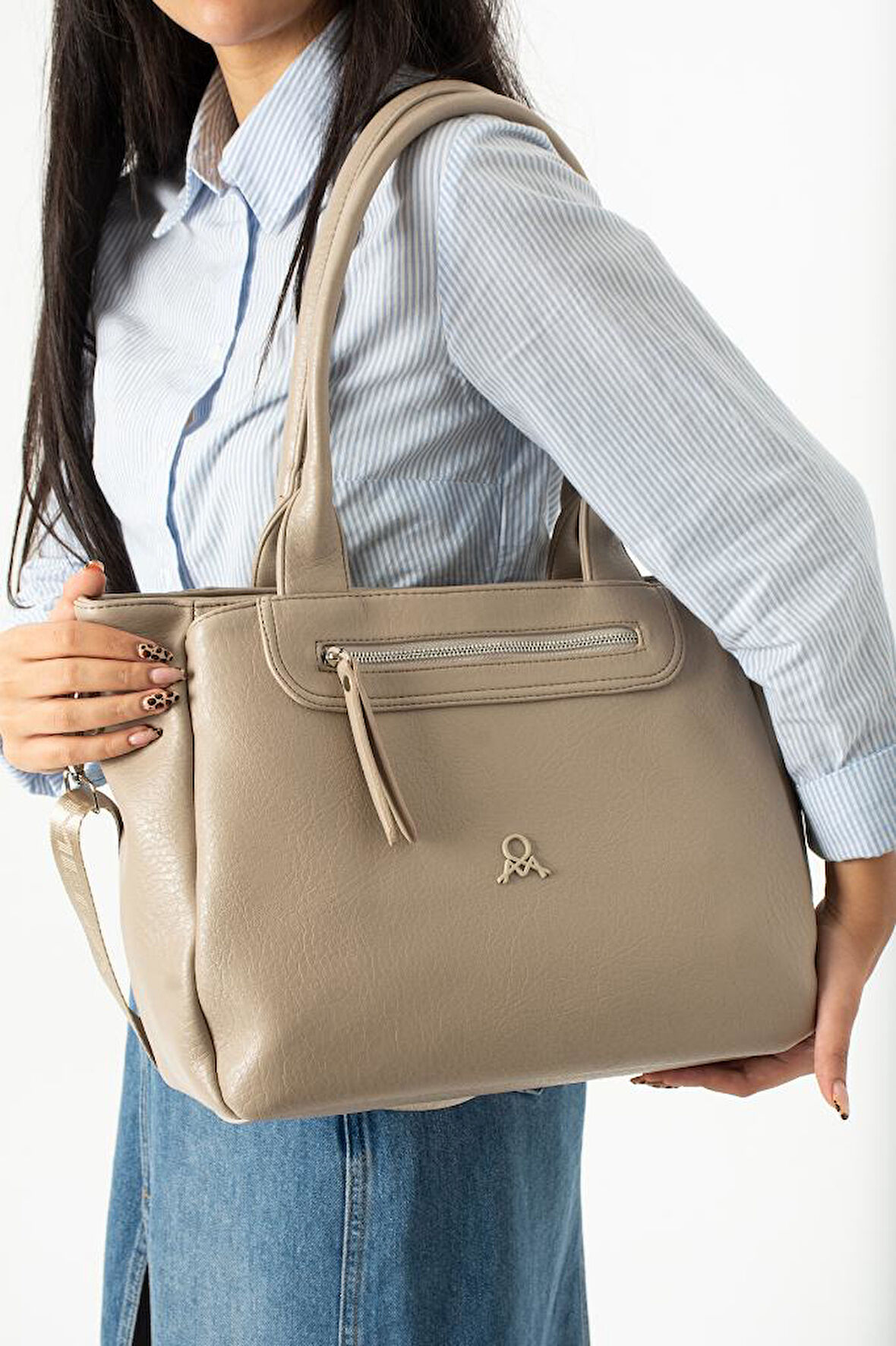 Suni Deri Kadın Omuz Çantası 35*28 Cm Çapraz Askılı Postacı Çanta Çok Cepli Vegan Deri Kol Çantası