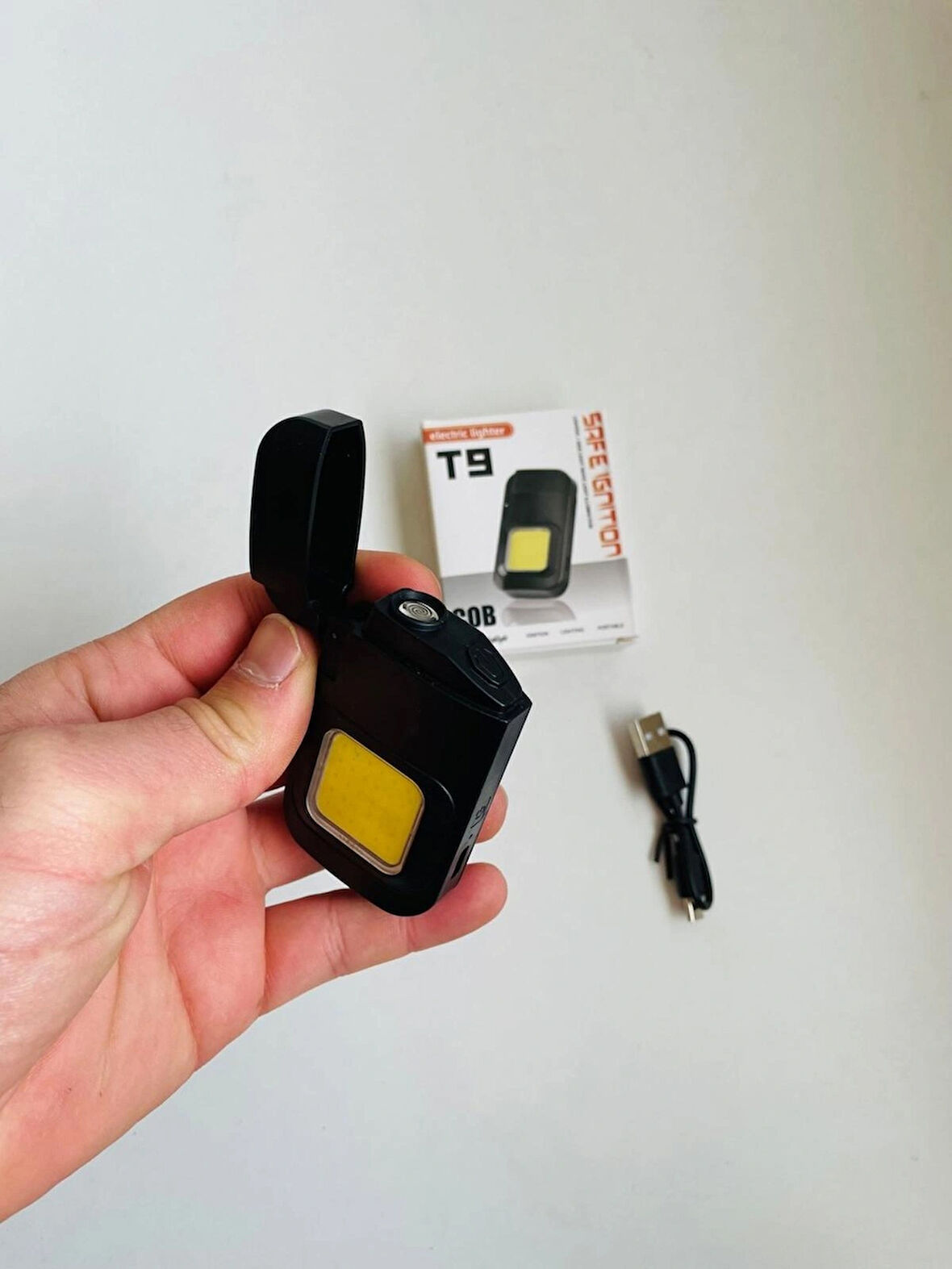 Elektrikli Çakmak Gazsız USB Şarjlı El Feneri Çakmaklı Şarjlı El Feneri Cob Led Ce Rüzgardan Etkilenmez