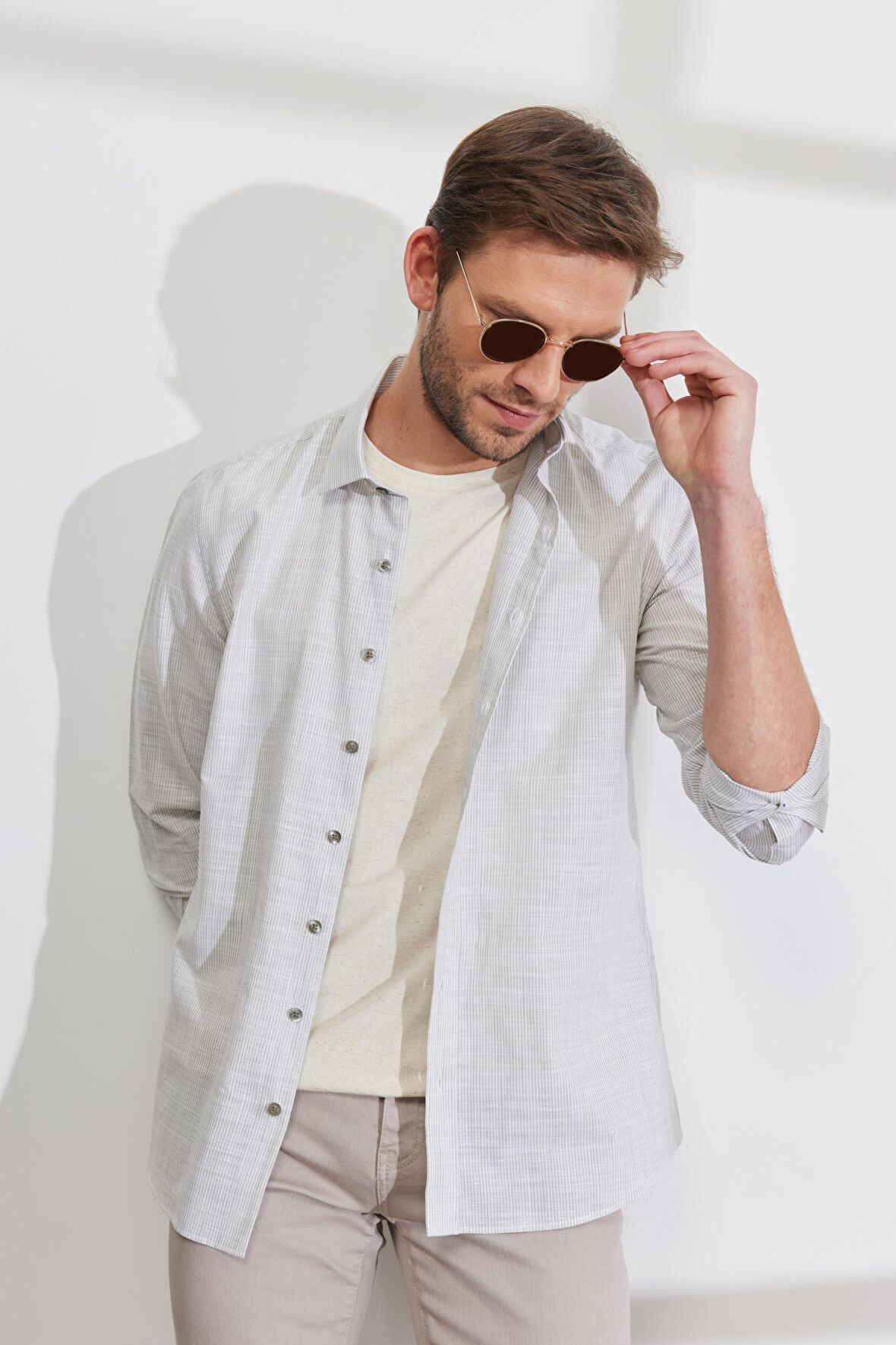 Erkek Haki Slim Fit Dar Kesim Klasik Yaka %100 Pamuk Çizgili Gömlek