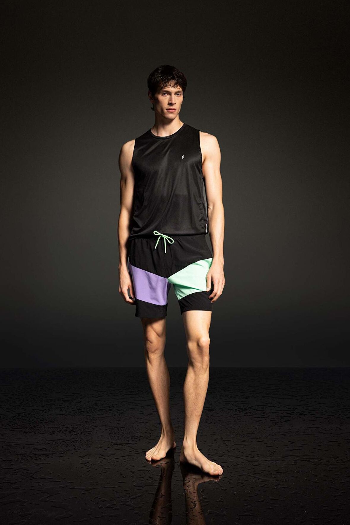 DeFactoFit Regular Fit Baskılı Esnek Dokulu Sporcu Kısa Boy Deniz Şortu B5998AX24HSBK81