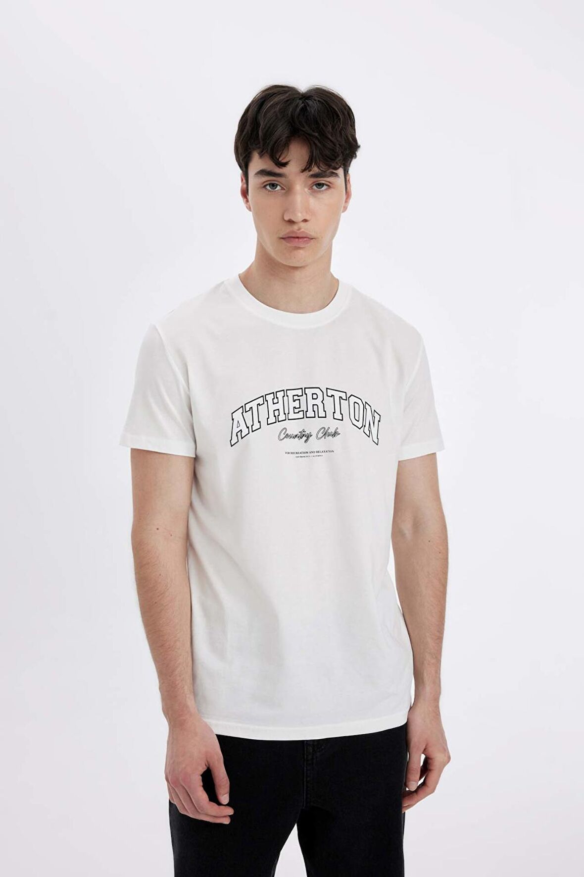 DeFacto Slim Fit Dar Kesim Bisiklet Yaka Baskılı Kısa Kollu Tişört C5674AX24HSER105