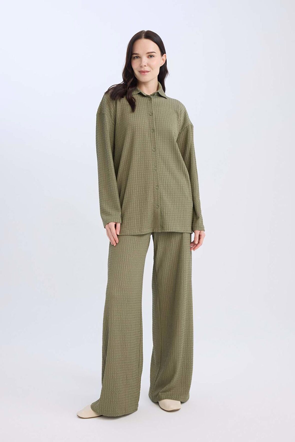 DeFacto Bürümcük Pantolon Straight Fit Beli Lastikli Basic Düz Geniş Bol Paça D7522AX24AUKH82