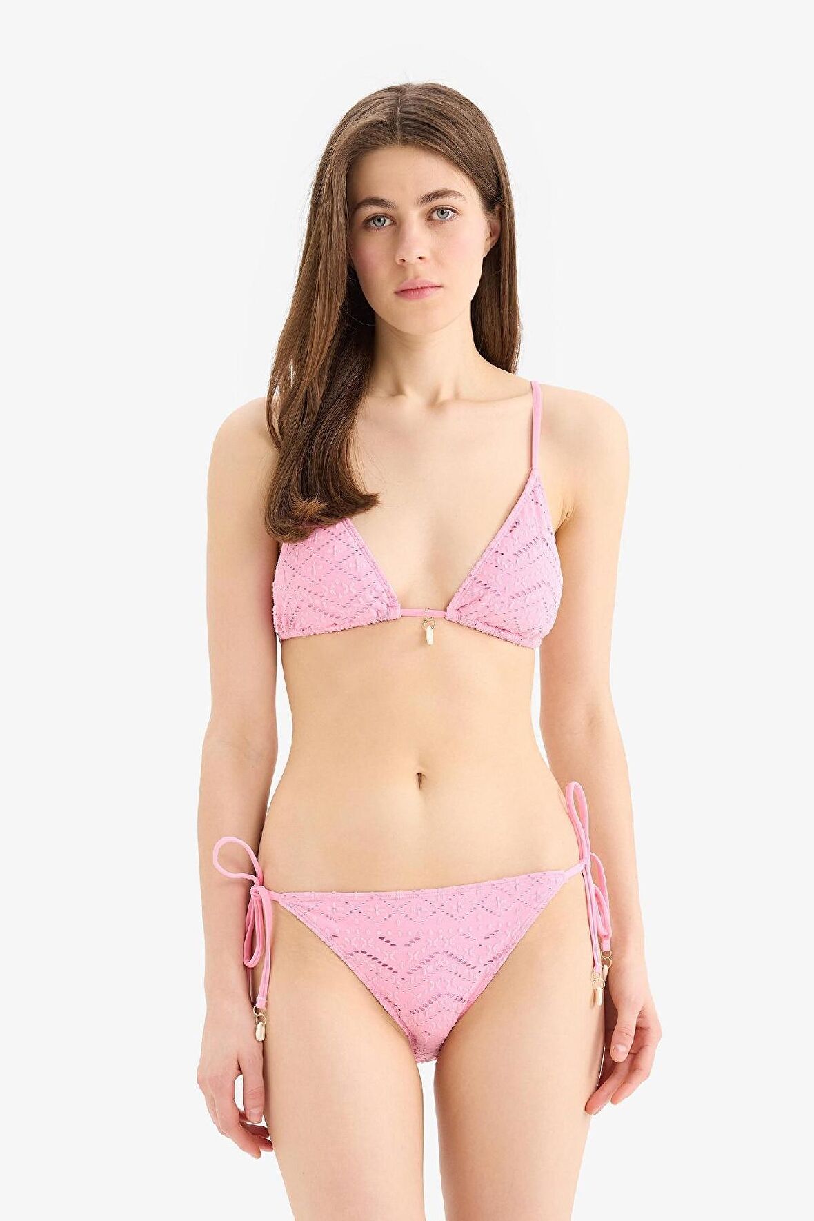 DeFacto Regular Fit Nakışlı Brode Bikini Altı-Fall in Love B6895AX25SMPN164