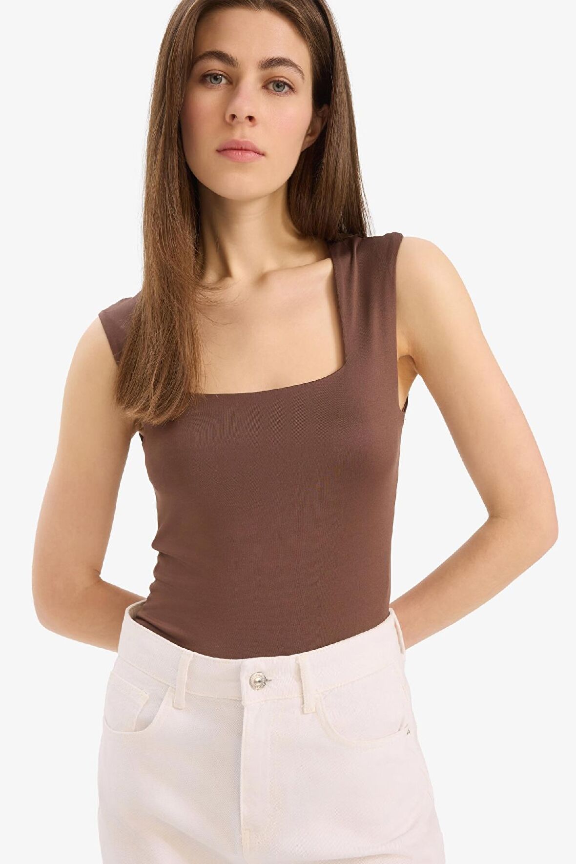 DeFacto Slim Fit Dar Kesim Kare Yaka Basic Düz Çıtçıtlı Body E9045AX25SPBN167