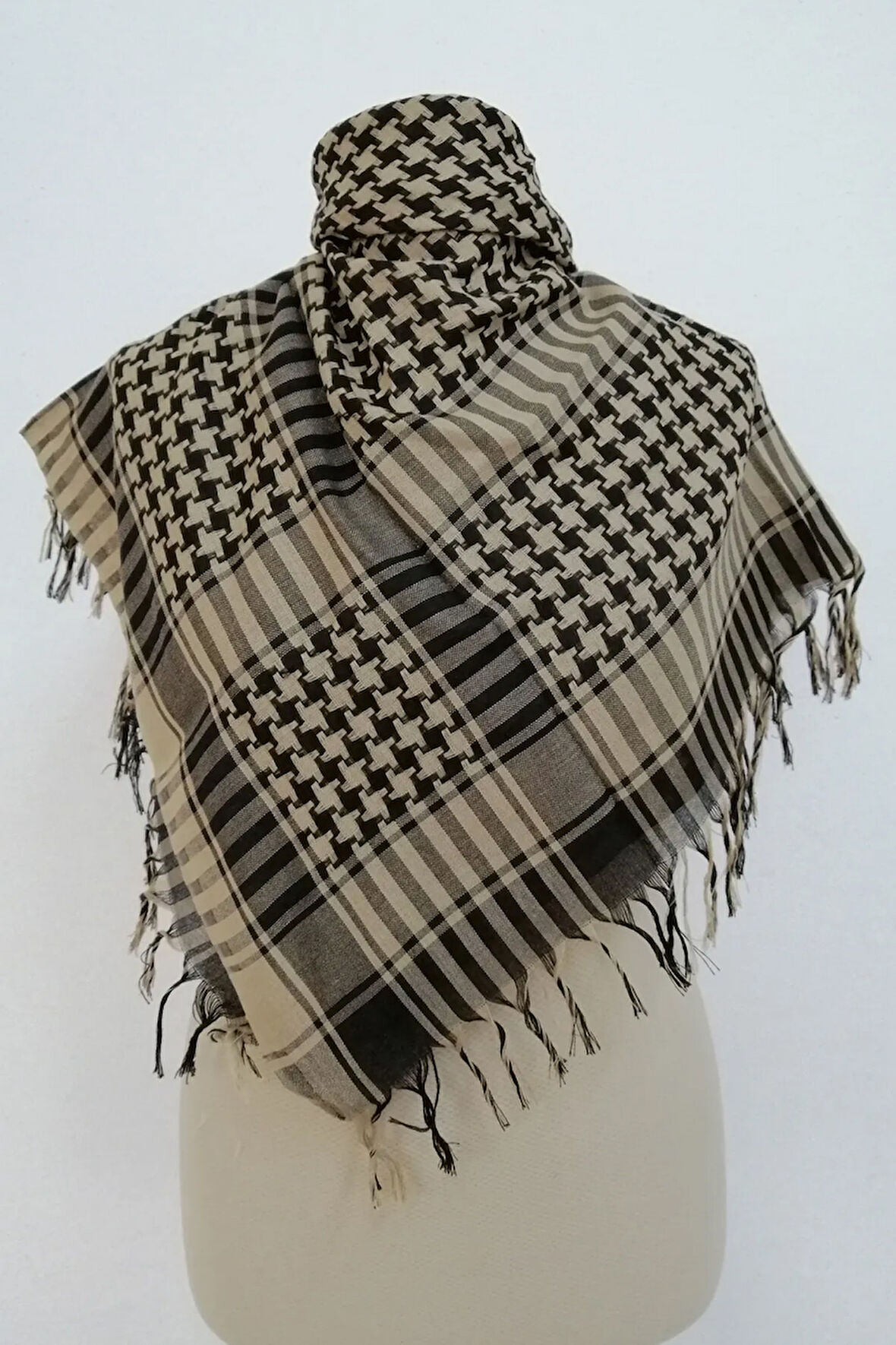 Puşi, Poşu, Kefiye Şal