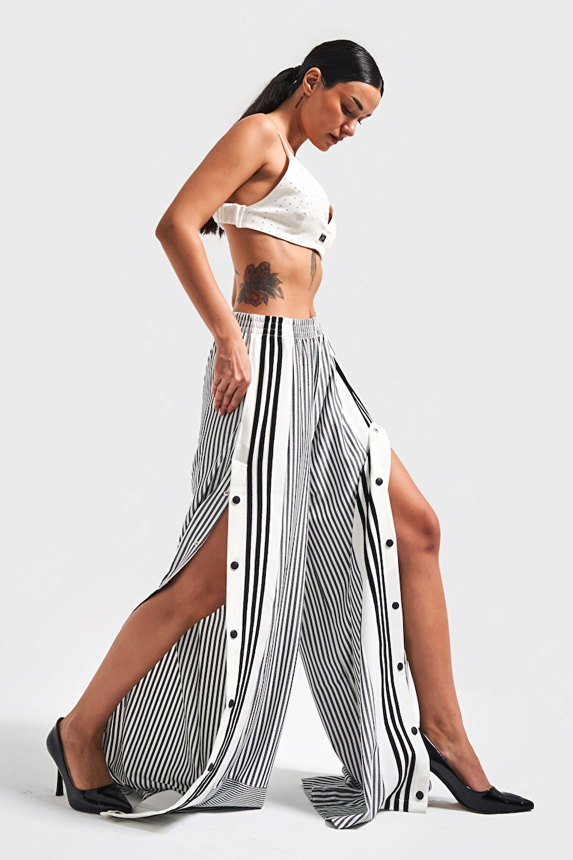 Kadın Siyah Çizgili Renk Yandan Düğmeli Palazzo Fit Bol Kesim Tasarım Pantolon