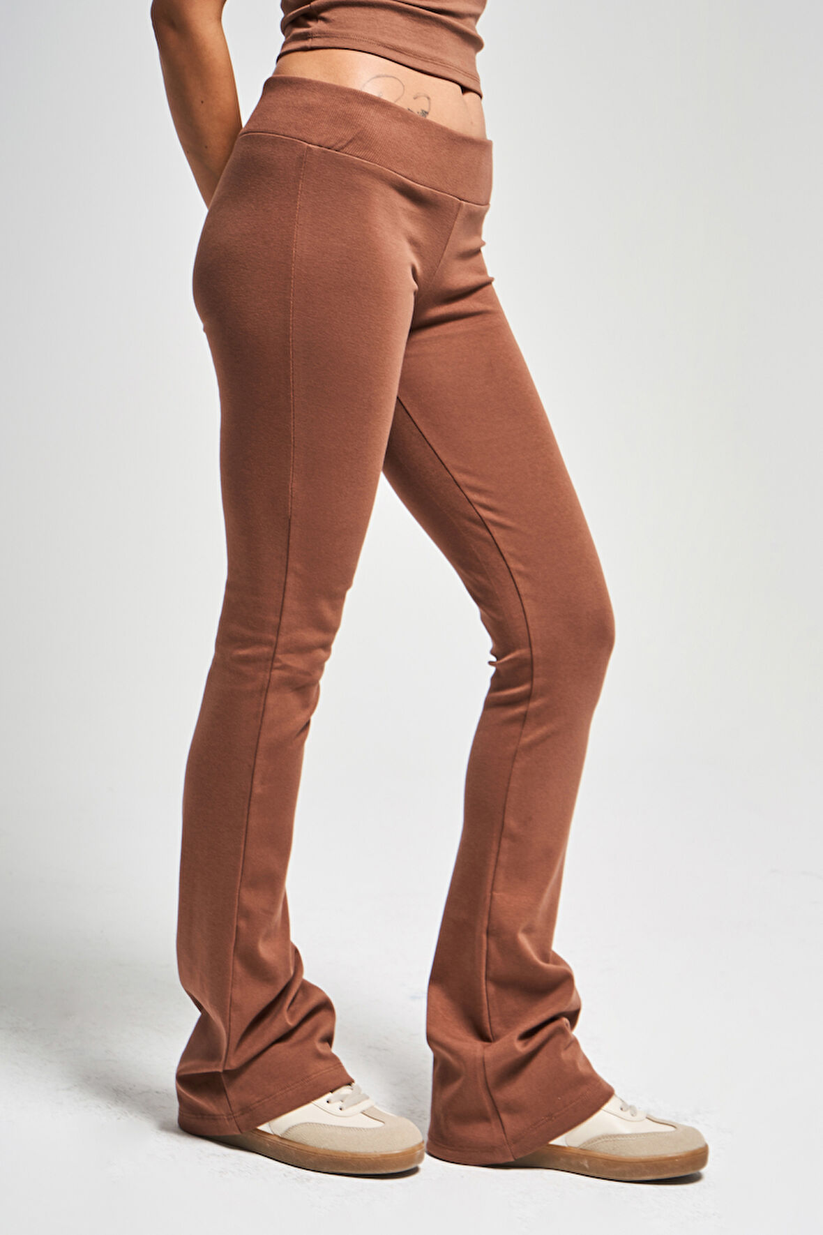 Kadın Kahverengi s5-81 Slim Fit Süper Esnek Kumaş Flare Fit Pantolon