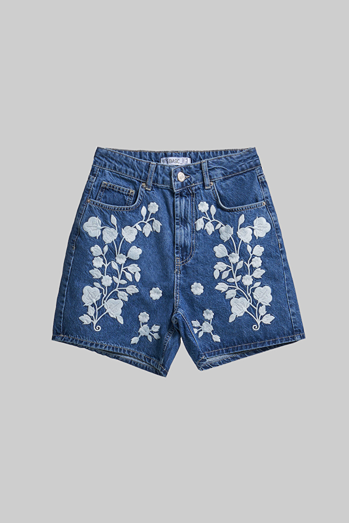 Kadın Mavi Renk 1S5-5 Beyaz Çiçek Nakışlı Midi Boy %100 Koton Tasarım Denim Şort