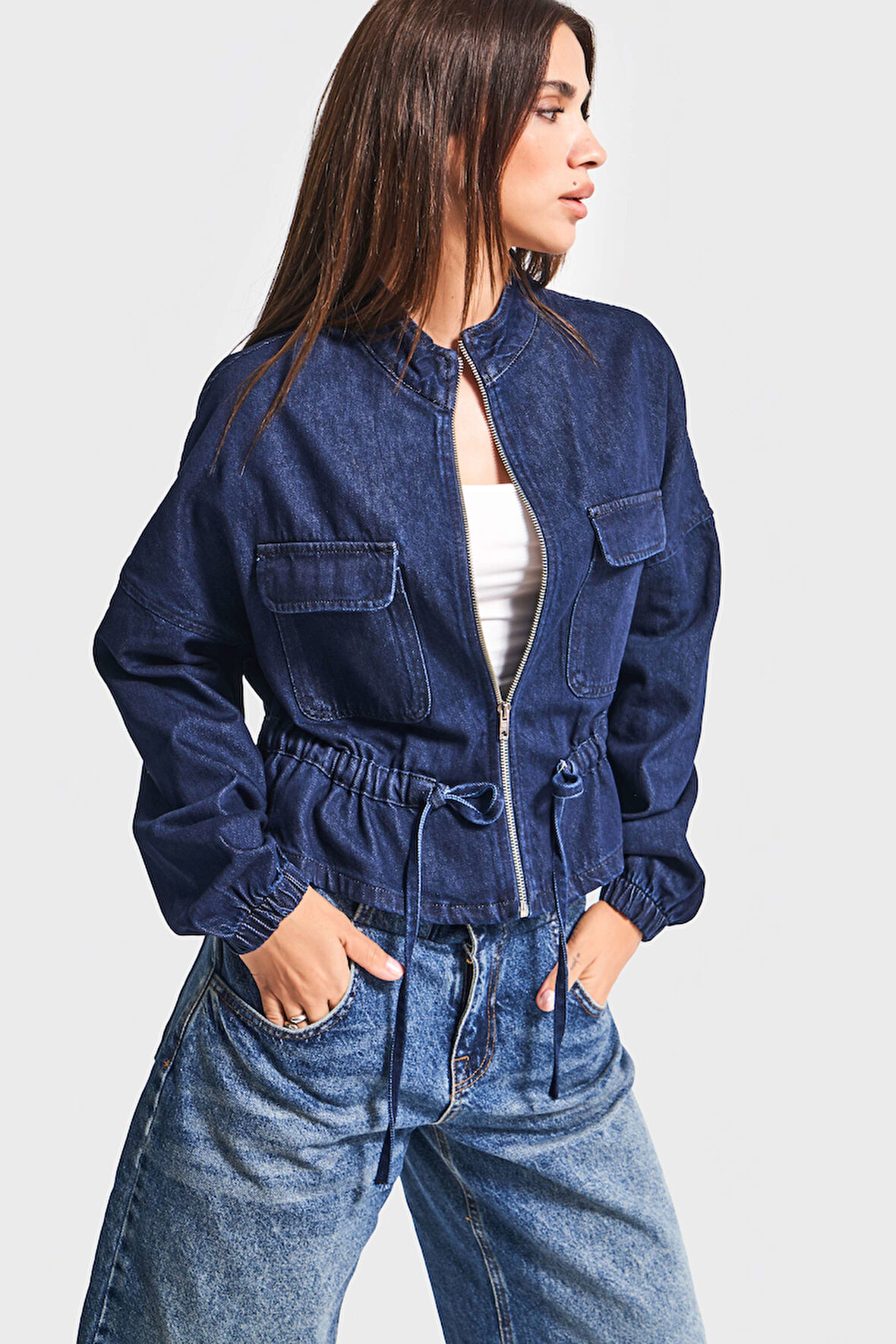 Kadın Koyu Mavi Renk 7w5-50 Oversize Kemer Detaylı Viskon Kumaş Denim Ceket Gömlek