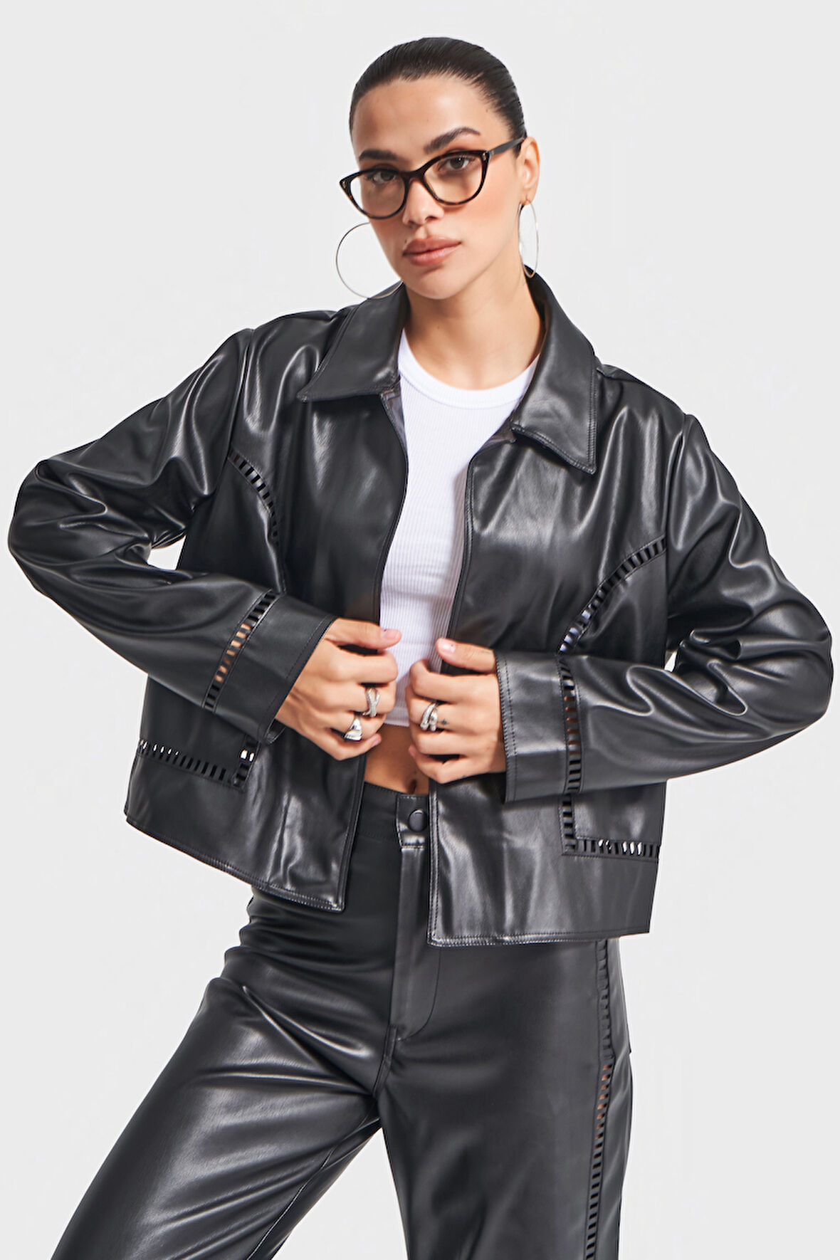 Kadın Siyah Renk w5-1 Bol Kesim Tasarım Deri Kumaş Ceket